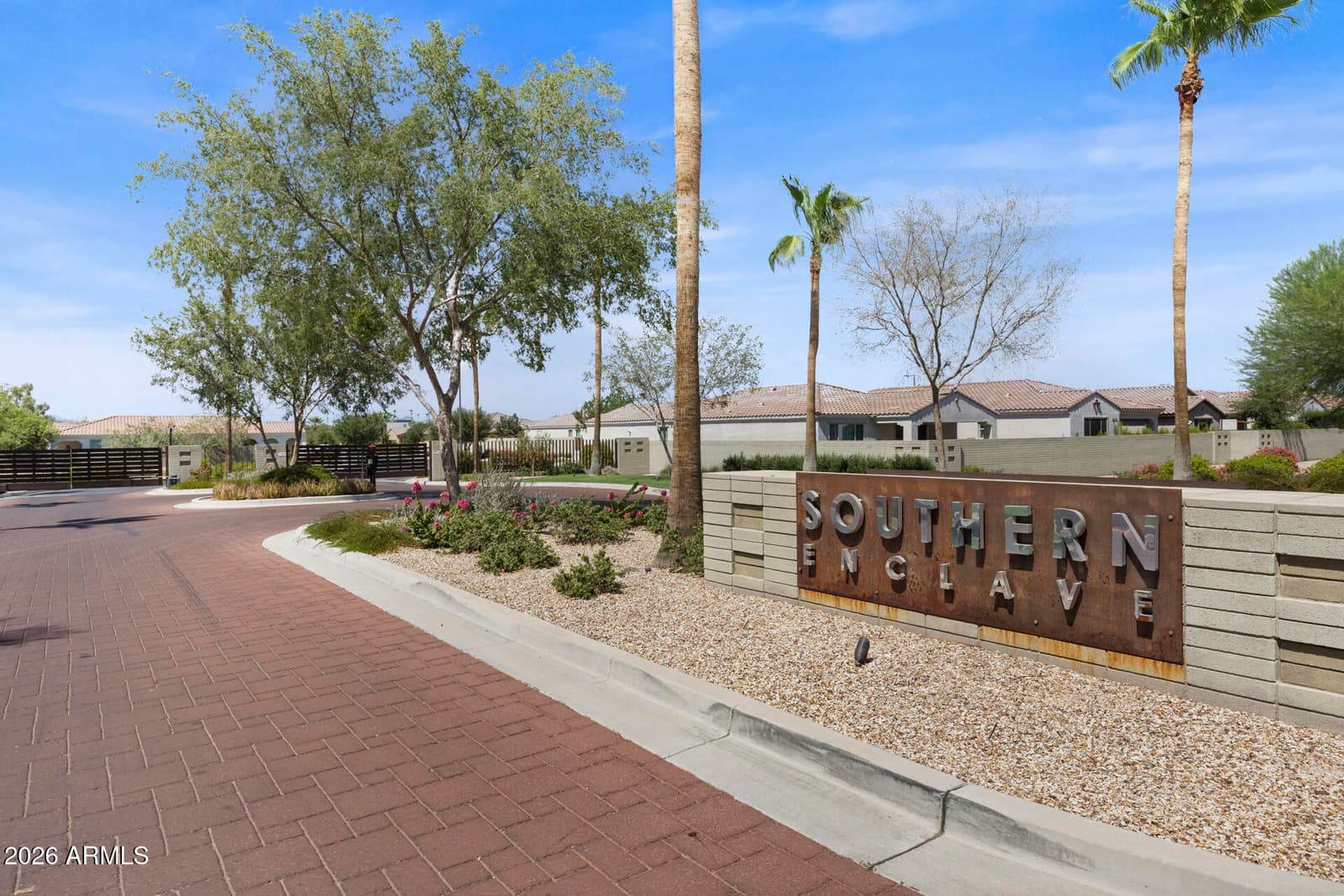 2826 E FRAKTUR Road, Phoenix, AZ 85040 — photo 34 of 35