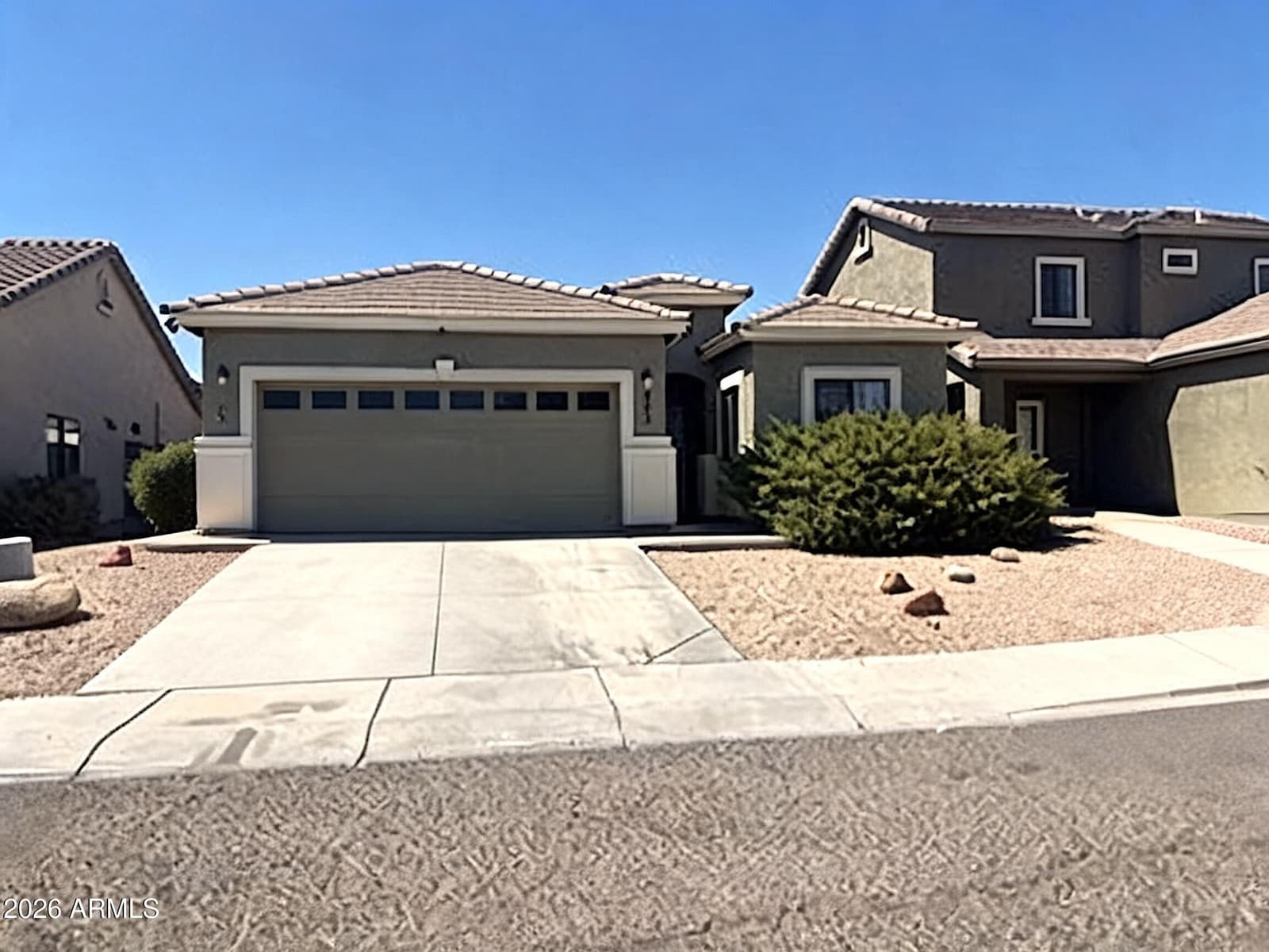 803 W SAINT ANNE Avenue, Phoenix, AZ 85041 — photo 1 of 7