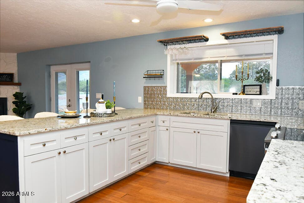2916 SAINT ANDREWS Drive, Sierra Vista, AZ 85650 — photo 7 of 41