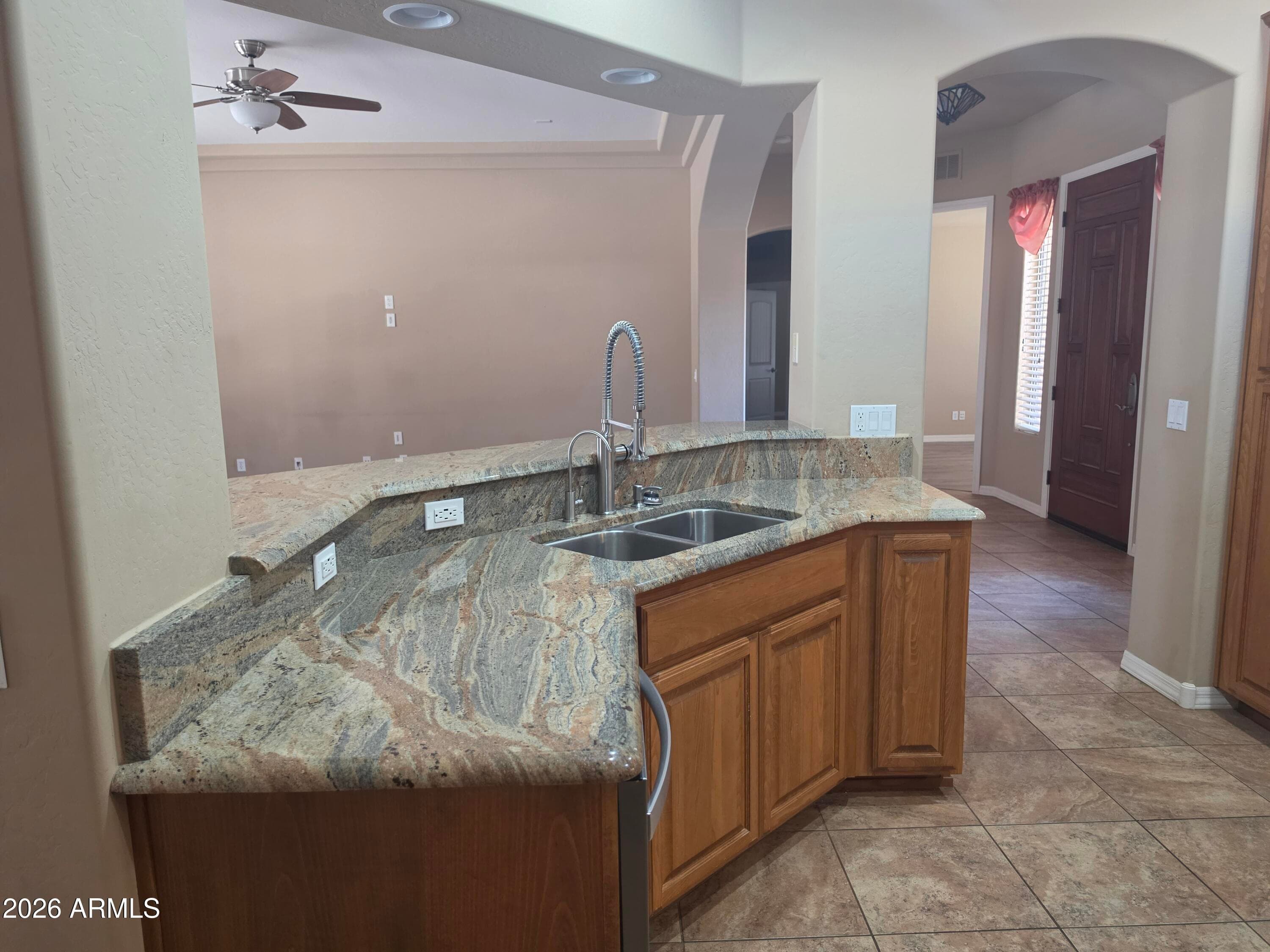119 W ROCK CREEK Place, Casa Grande, AZ 85122 — photo 10 of 48