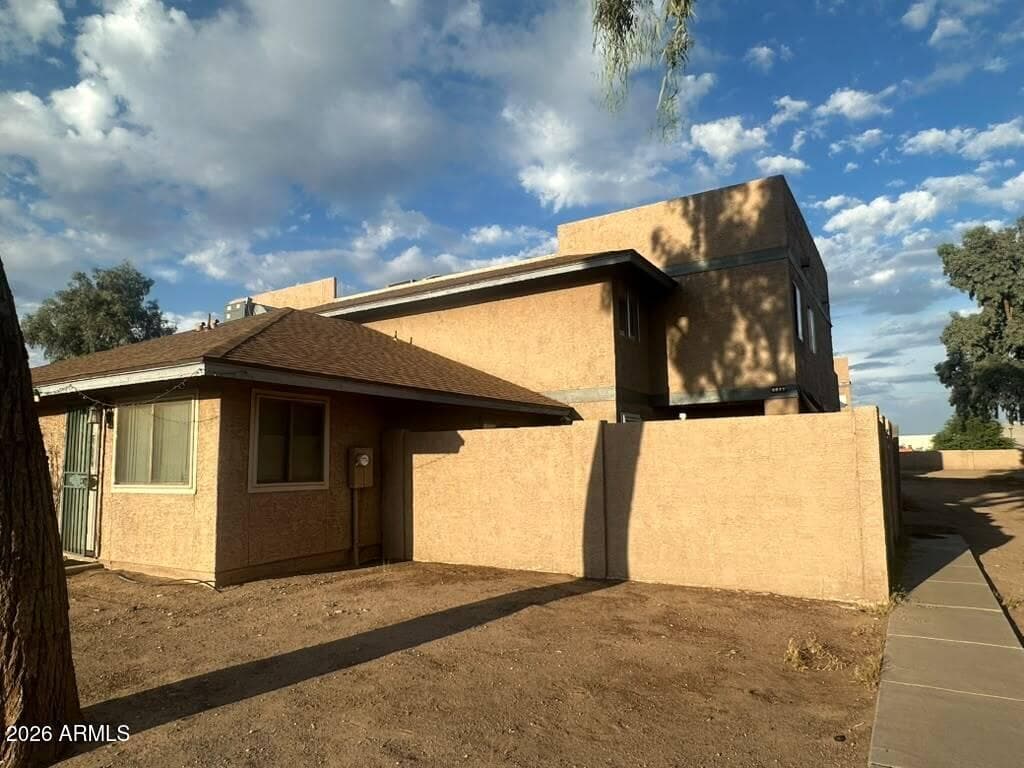 6911 W DEVONSHIRE Avenue 1270, Phoenix, AZ 85033 — photo 1 of 10