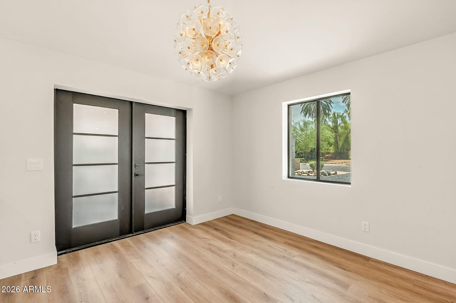 802 W EDGEMONT Avenue, Phoenix, AZ 85007 — photo 12 of 35