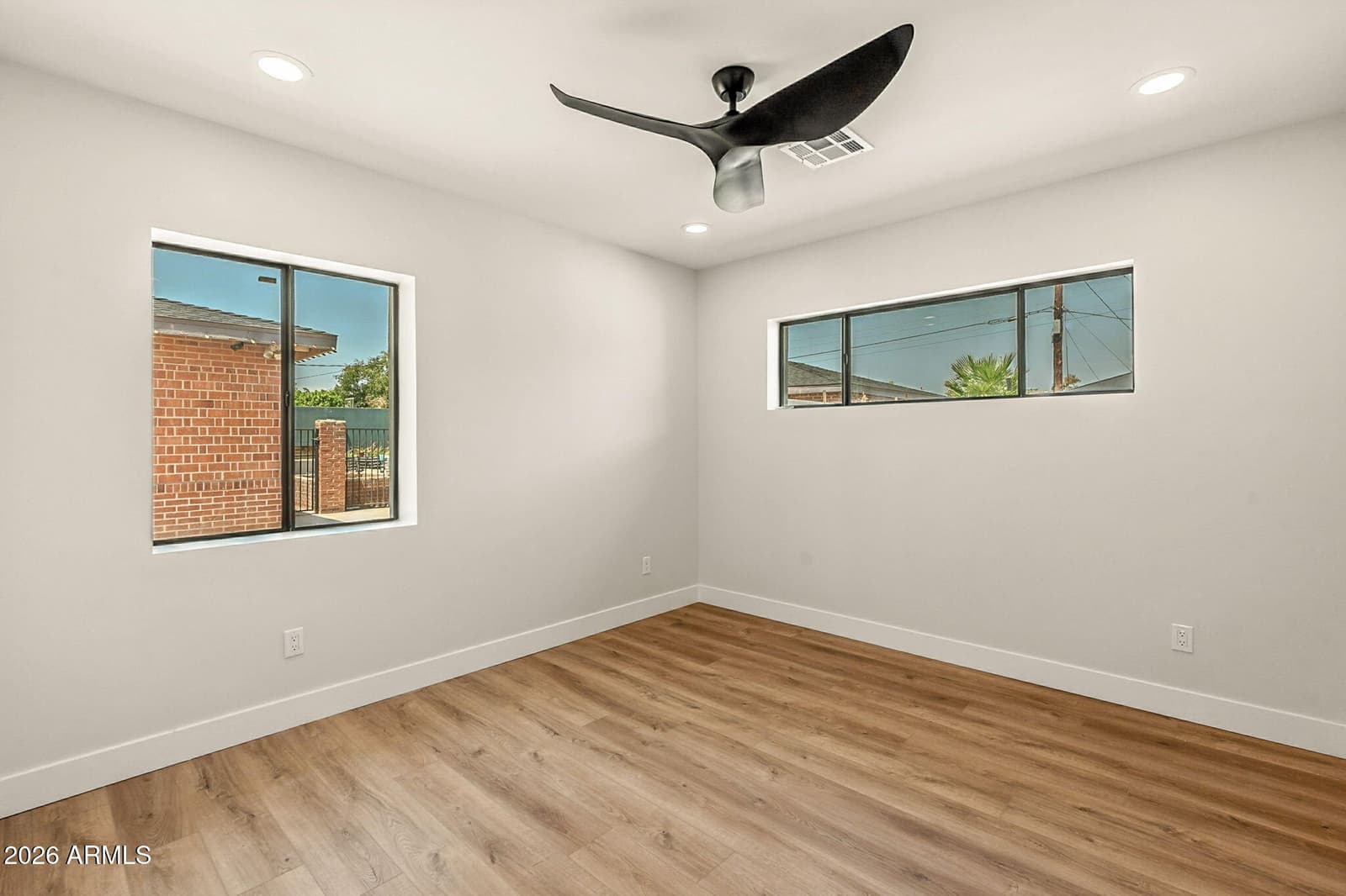 802 W EDGEMONT Avenue, Phoenix, AZ 85007 — photo 22 of 35