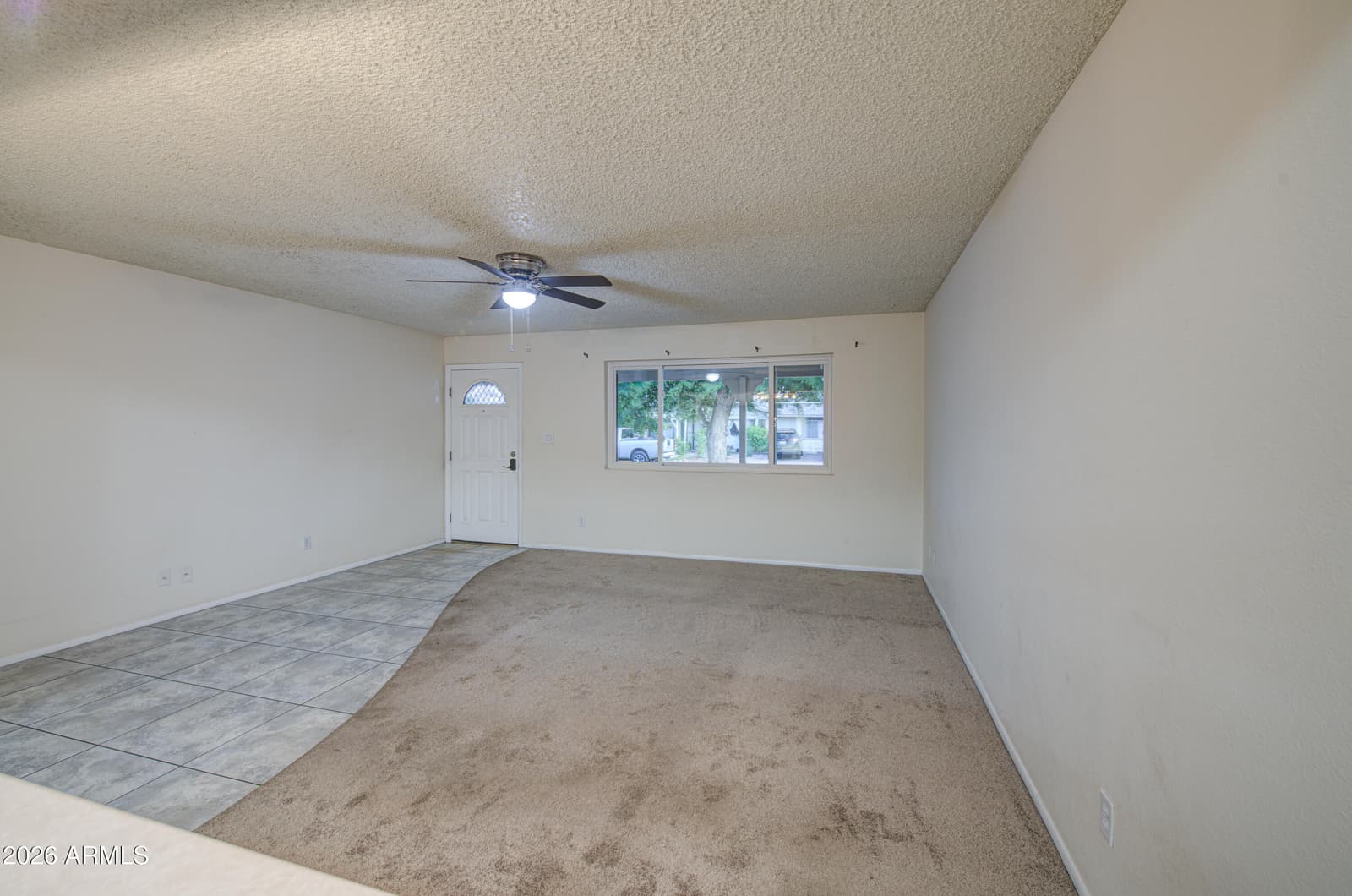 5562 W EDGEMONT Avenue, Phoenix, AZ 85035 — photo 6 of 33