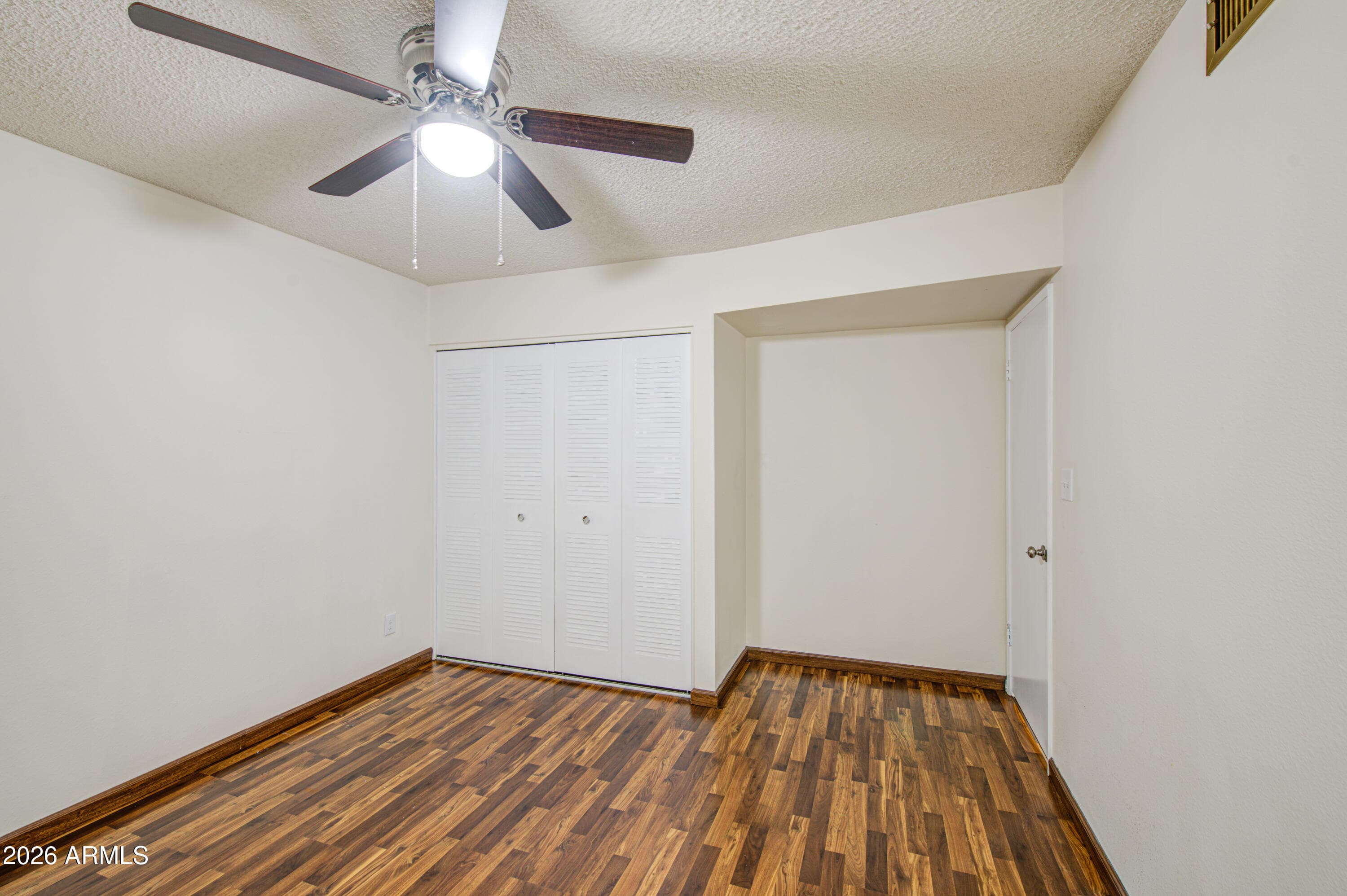 5562 W EDGEMONT Avenue, Phoenix, AZ 85035 — photo 15 of 33