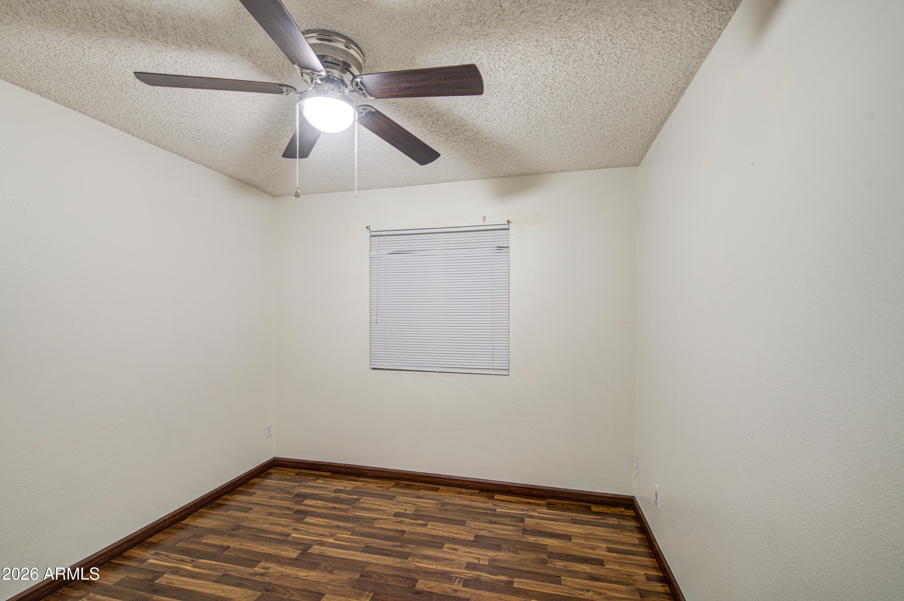 5562 W EDGEMONT Avenue, Phoenix, AZ 85035 — photo 21 of 33