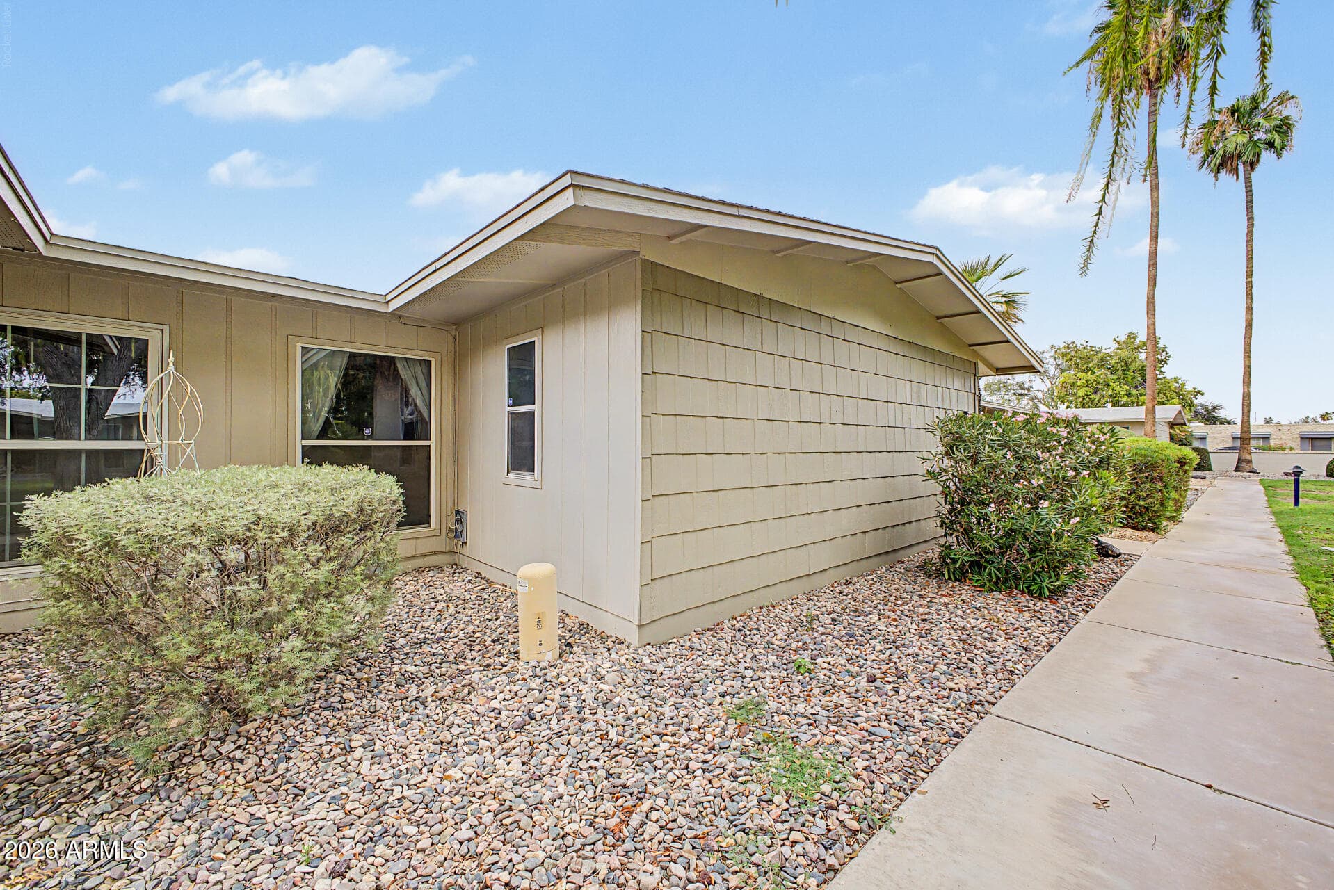 17062 N 106TH Avenue, Sun City, AZ 85373 — photo 6 of 36