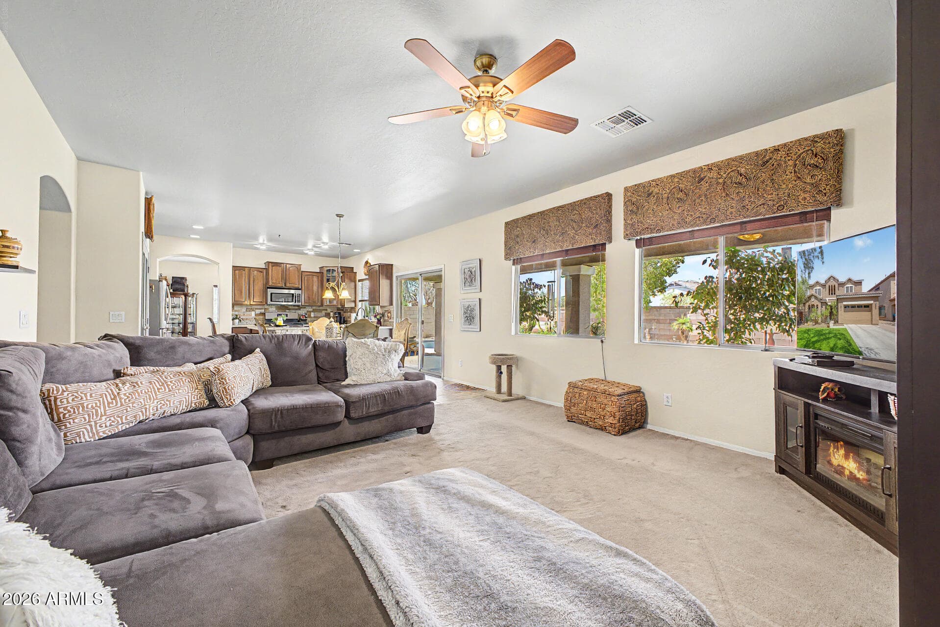 6183 S BANNING Street, Gilbert, AZ 85298 — photo 13 of 54