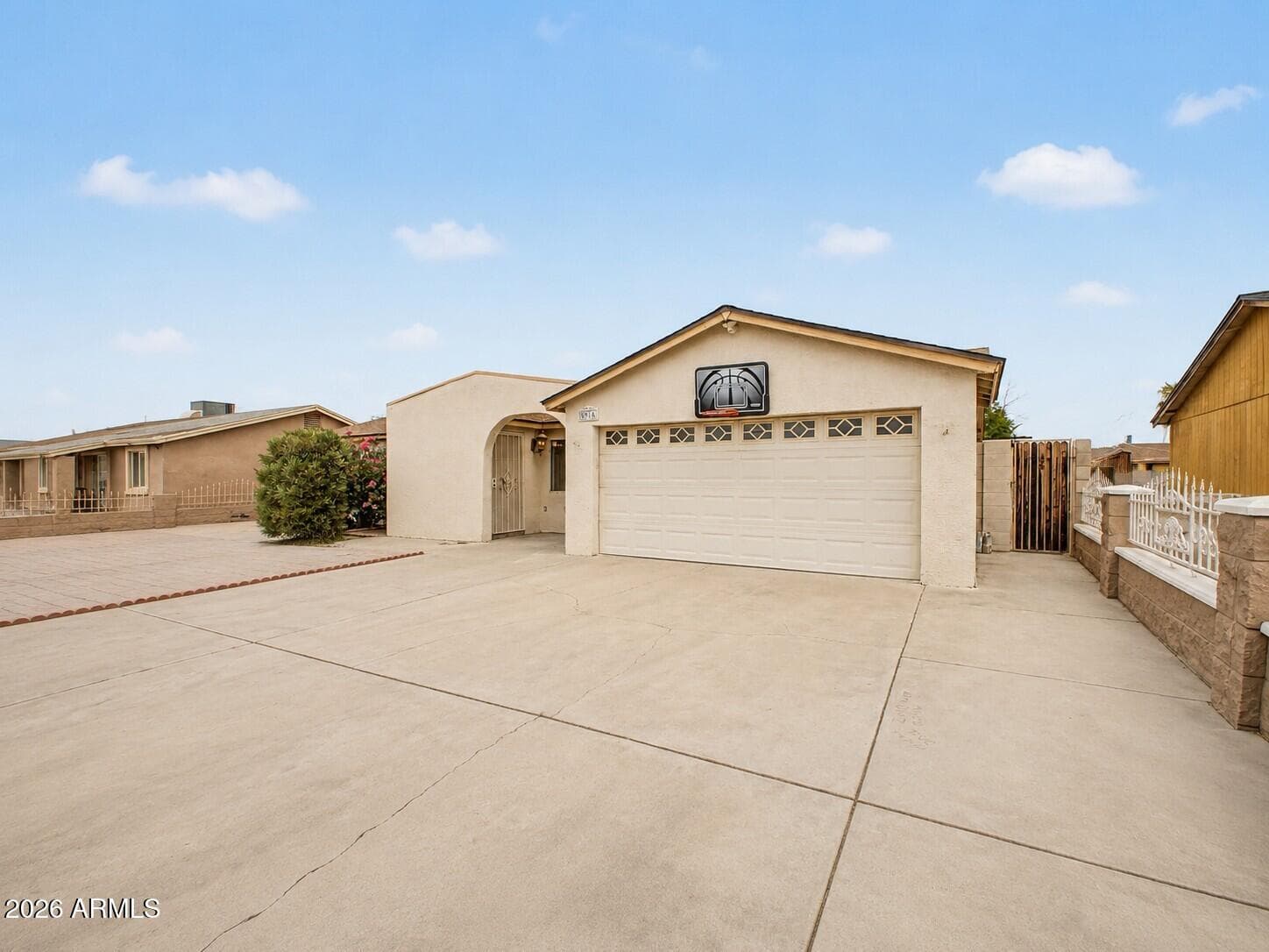 5916 W MONTE VISTA Road, Phoenix, AZ 85035 — photo 3 of 27