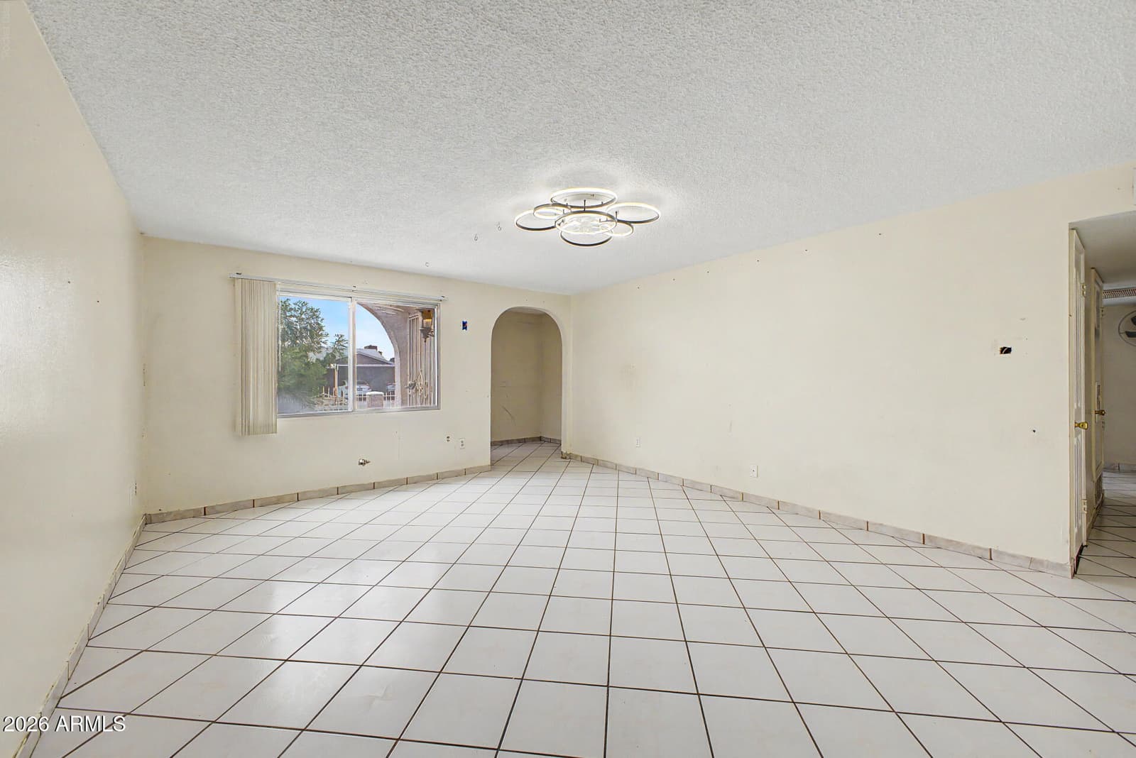 5916 W MONTE VISTA Road, Phoenix, AZ 85035 — photo 5 of 27