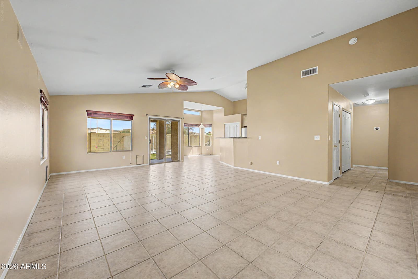 436 W GARY Avenue, Gilbert, AZ 85233 — photo 5 of 33