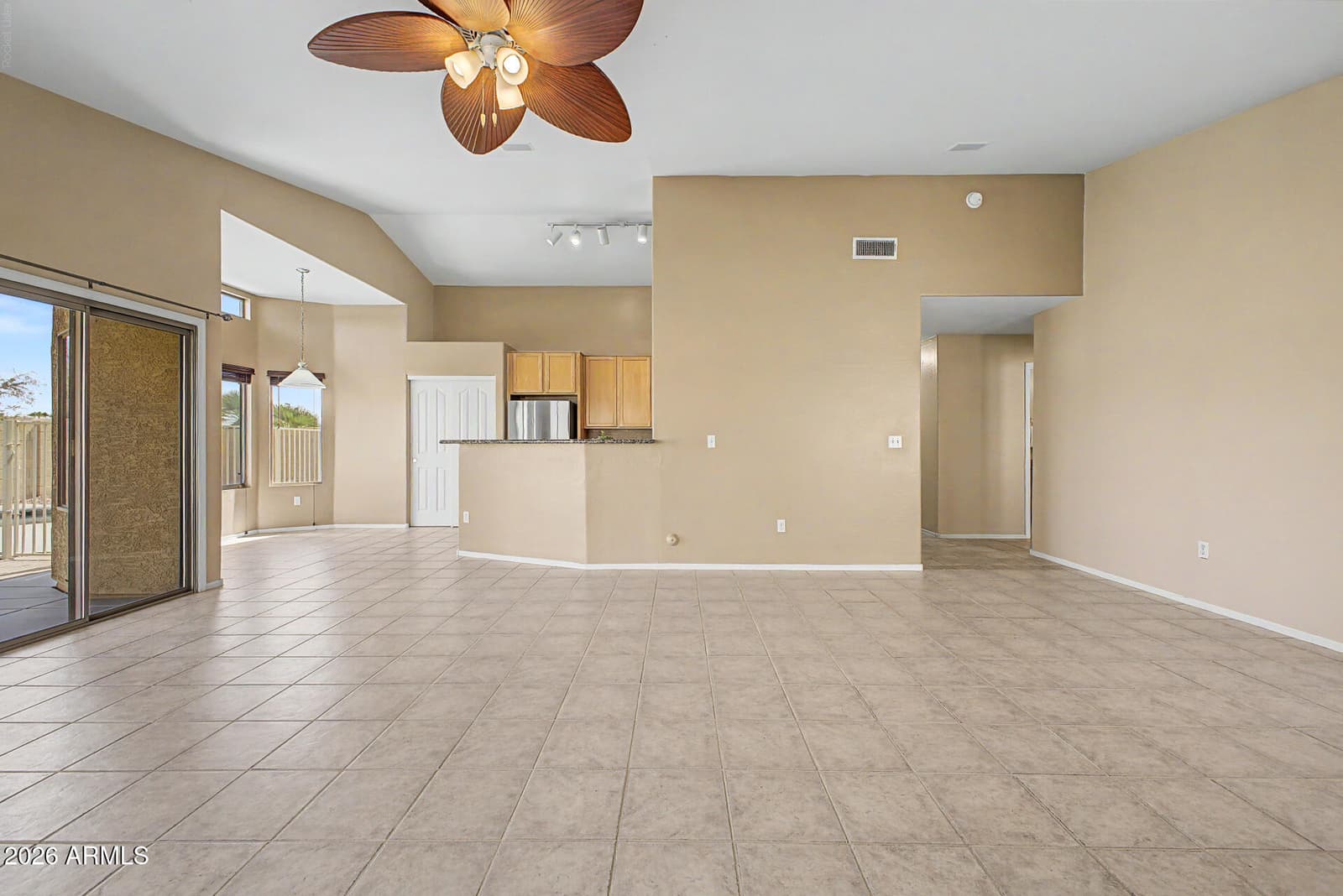 436 W GARY Avenue, Gilbert, AZ 85233 — photo 6 of 33