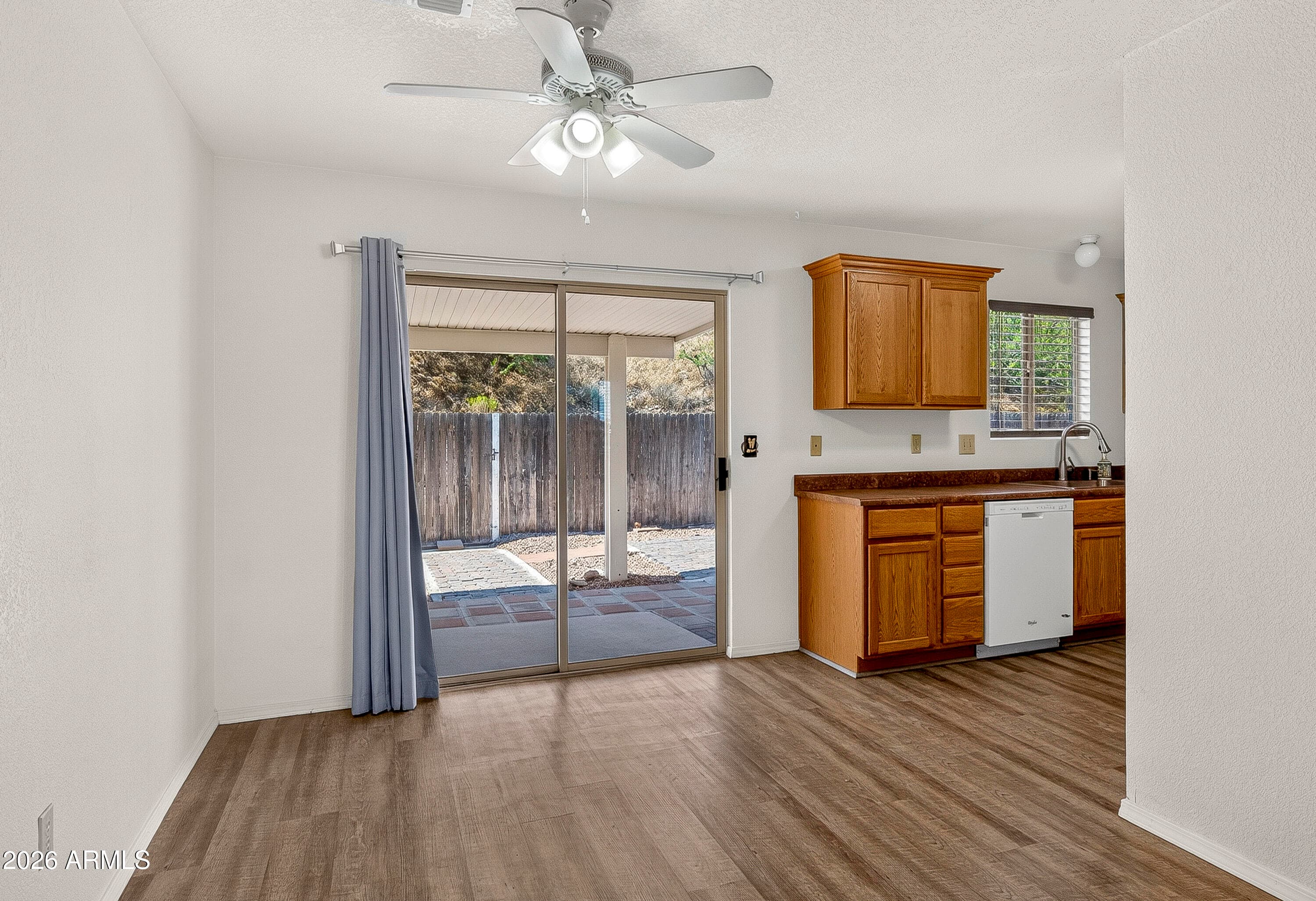 437 W AZURE Place, Camp Verde, AZ 86322 — photo 9 of 31