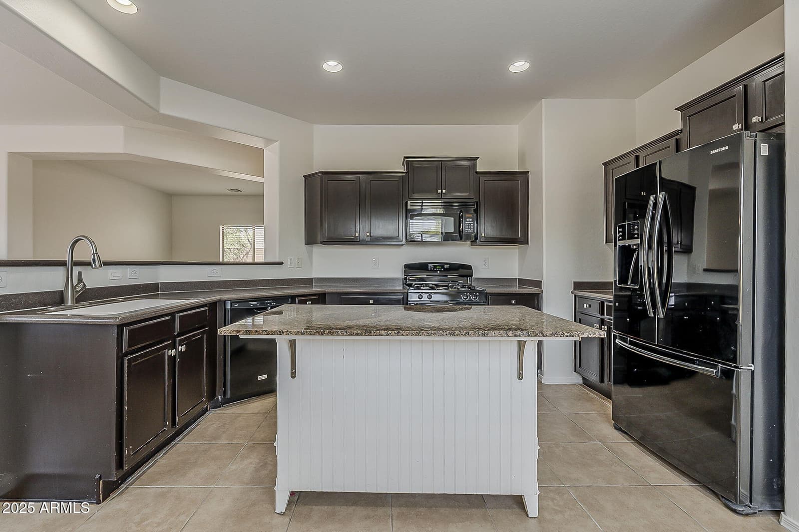 7324 W CANDLEWOOD Way, Florence, AZ 85132 — photo 17 of 61