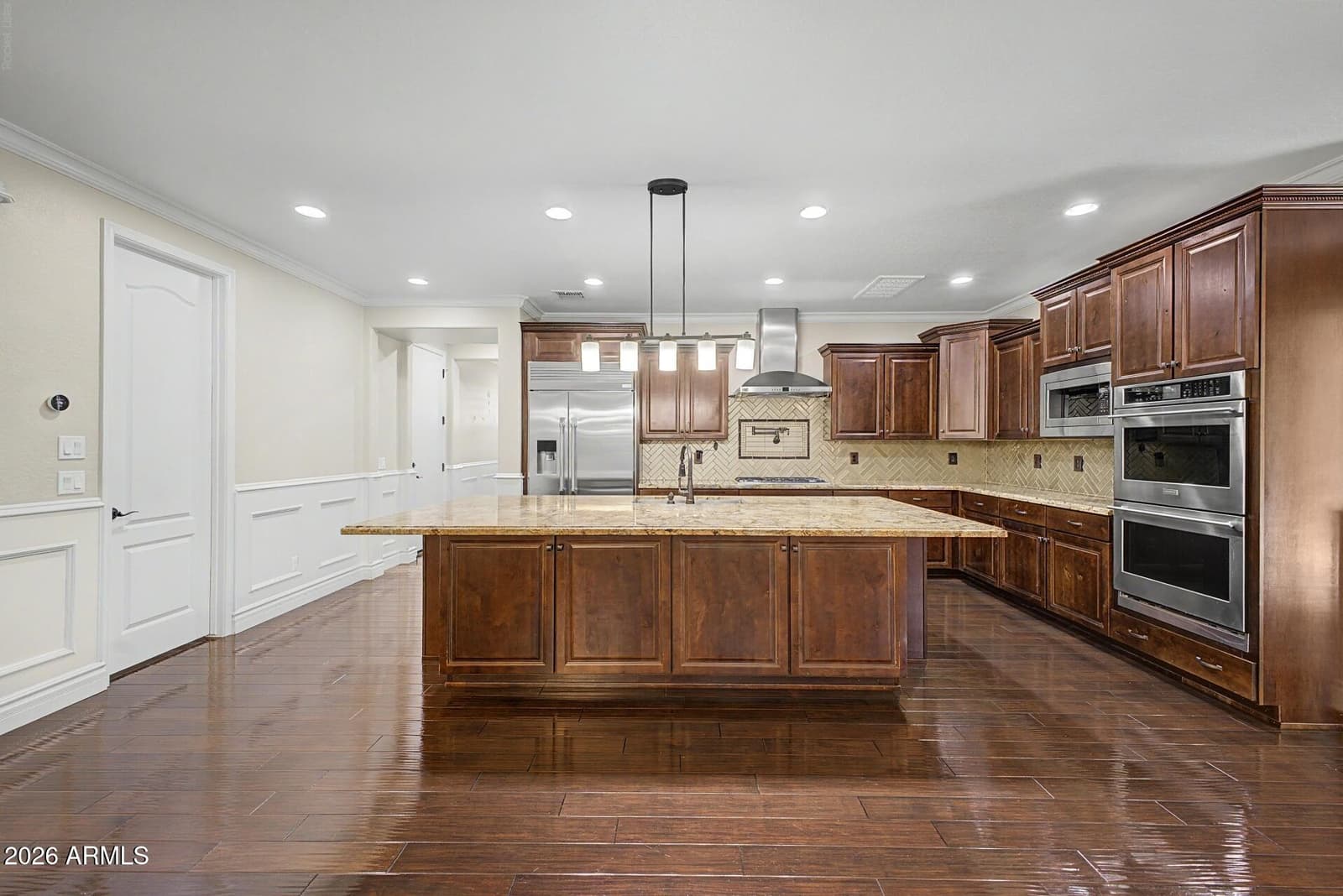 823 E HORSESHOE Place, Chandler, AZ 85249 — photo 17 of 64