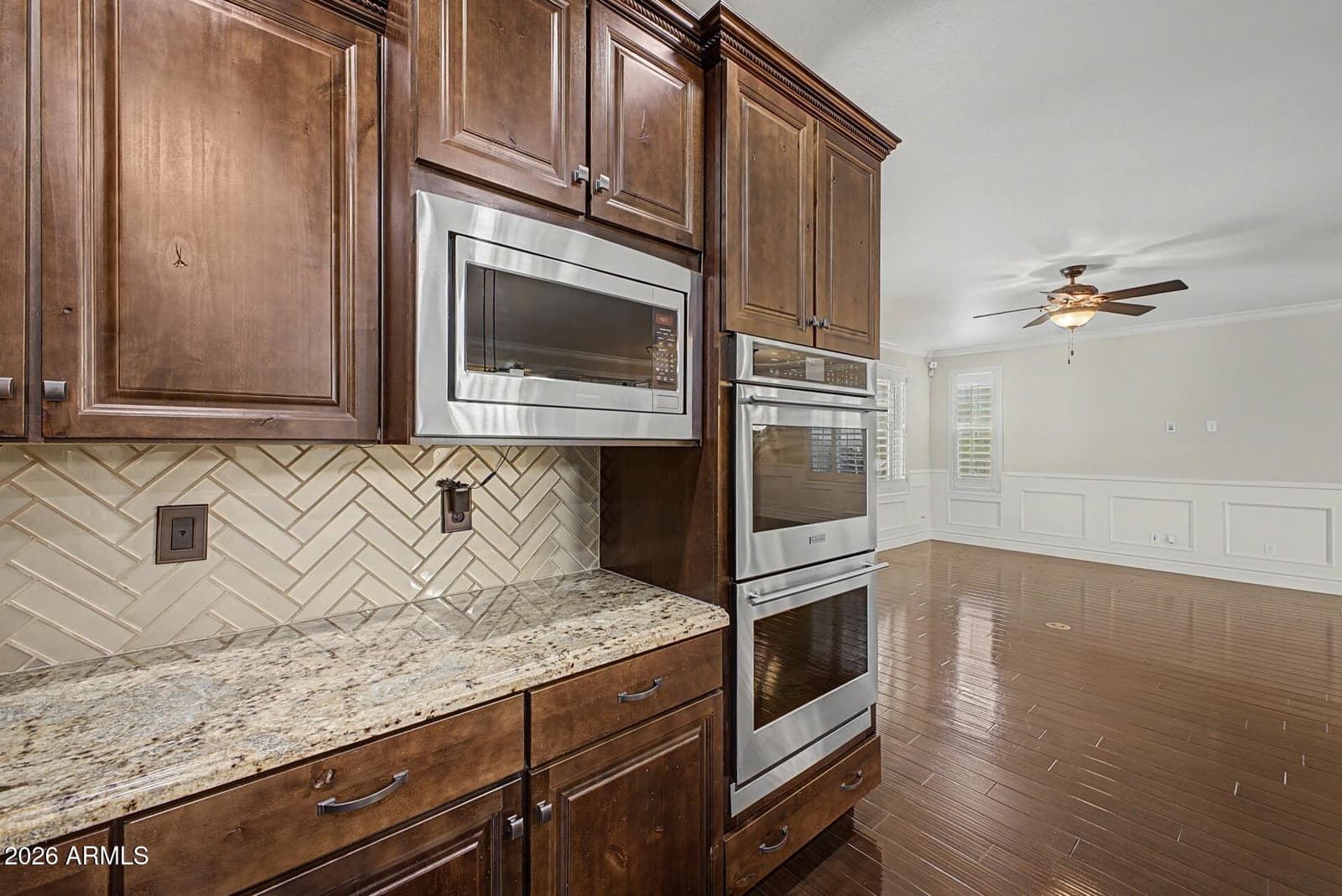 823 E HORSESHOE Place, Chandler, AZ 85249 — photo 20 of 64
