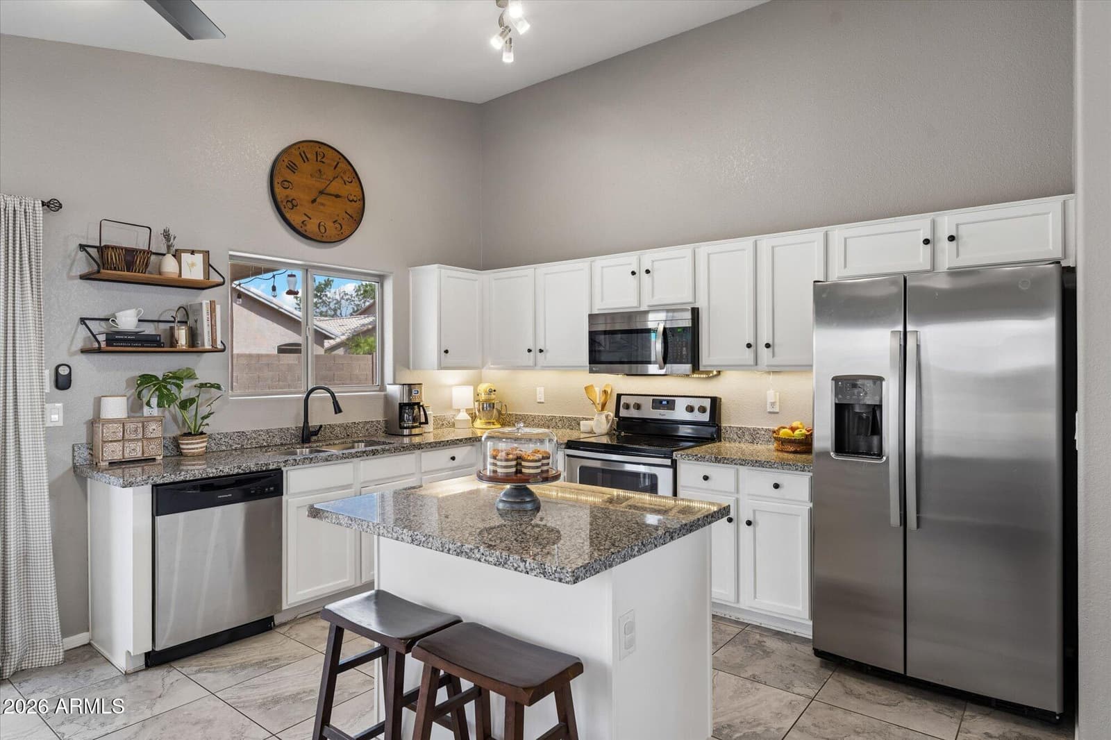 1149 S Cottonwood Court, Gilbert, AZ 85296 — photo 5 of 29