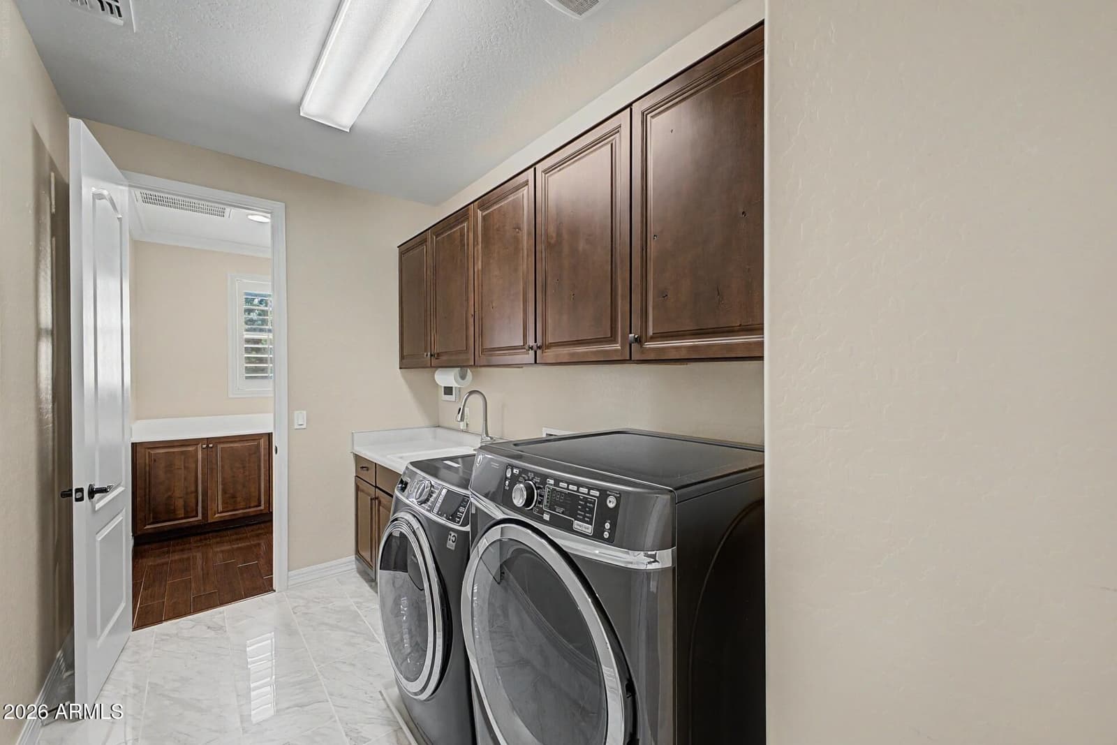 823 E HORSESHOE Place, Chandler, AZ 85249 — photo 44 of 64
