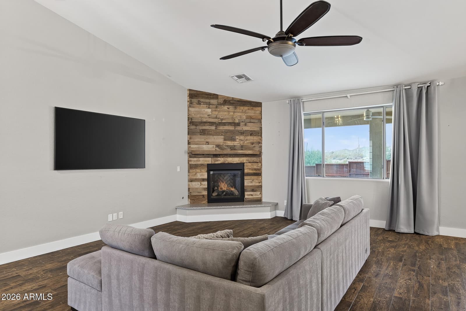 39722 N NEW RIVER Road, Phoenix, AZ 85086 — photo 10 of 80