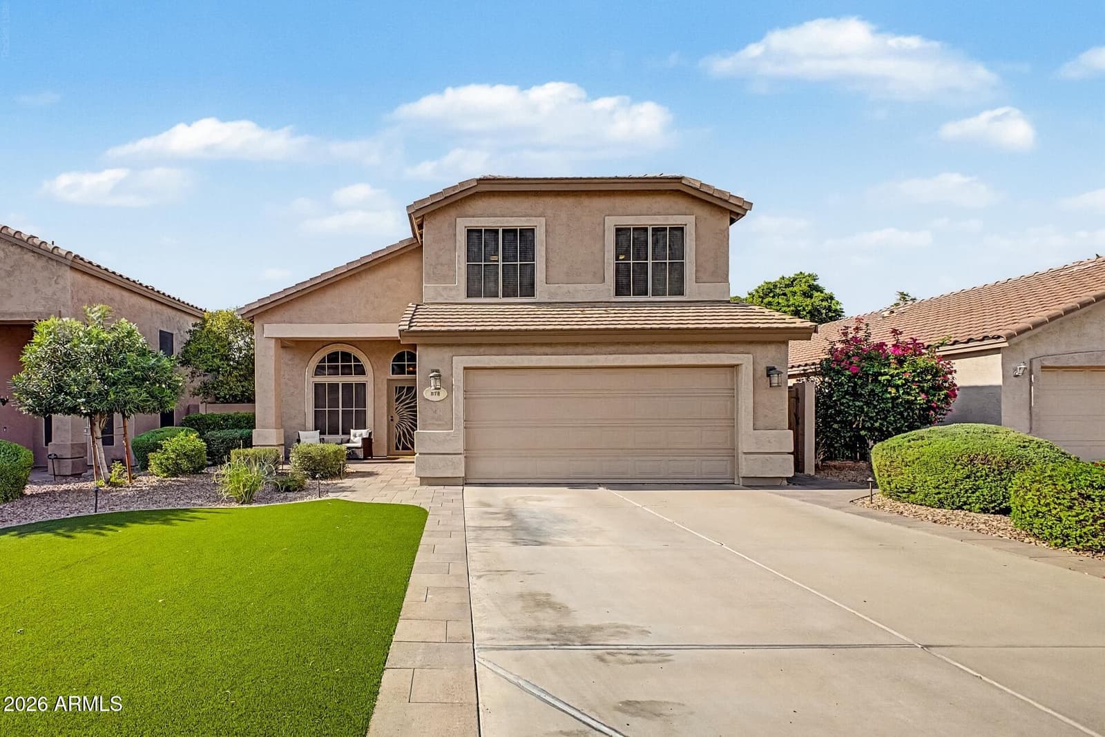 878 W Windhaven Avenue, Gilbert, AZ 85233 — photo 1 of 38