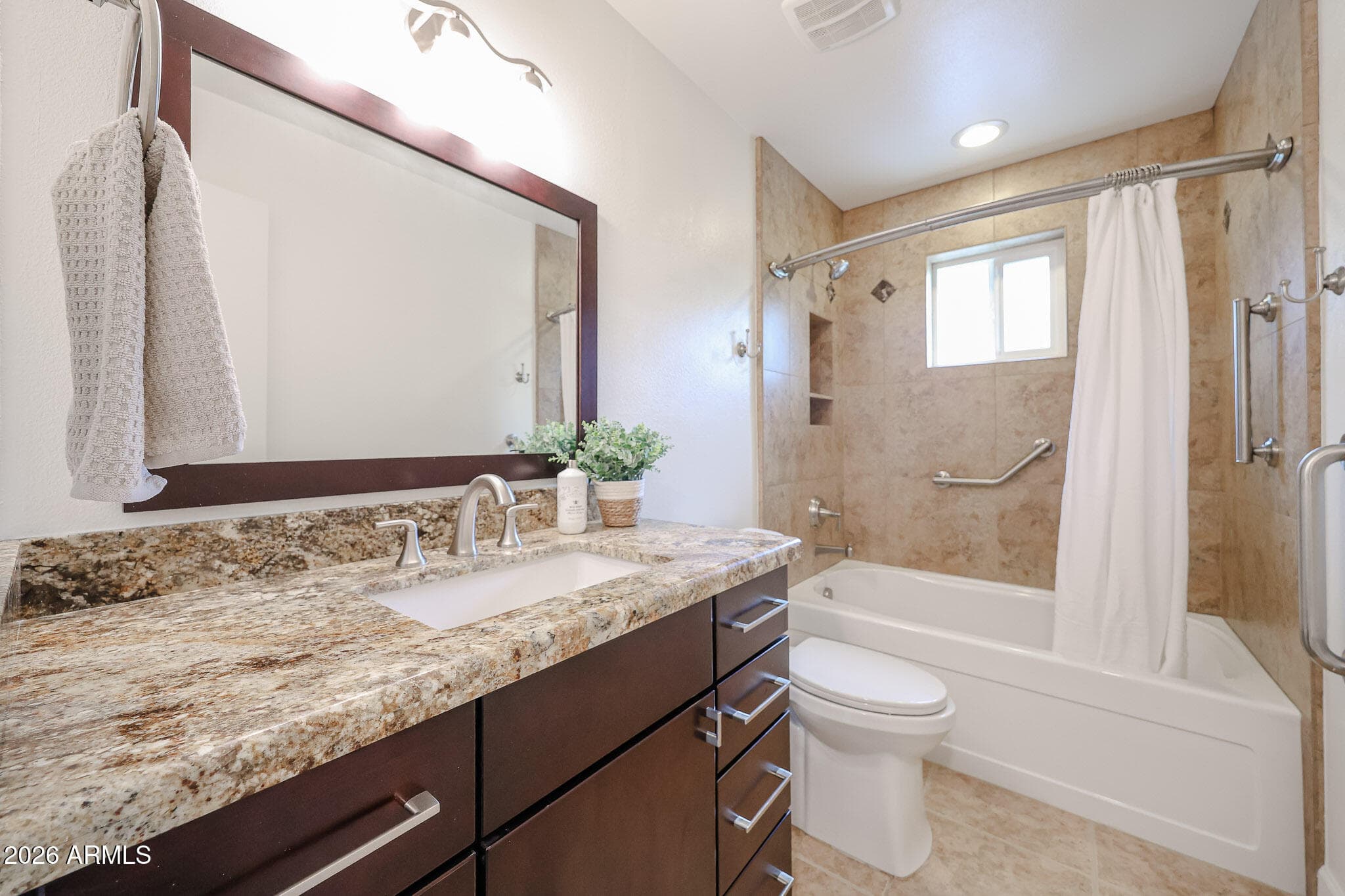1202 E ALICE Avenue, Phoenix, AZ 85020 — photo 13 of 37