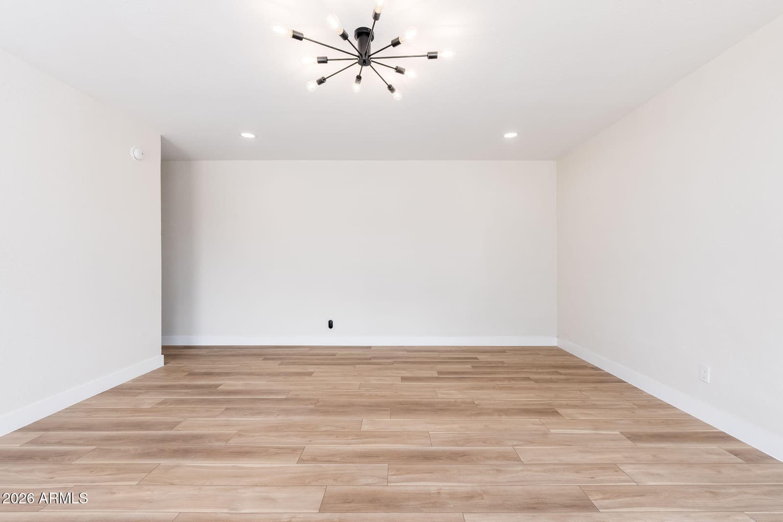 3830 W CLAREMONT Street, Phoenix, AZ 85019 — photo 15 of 44
