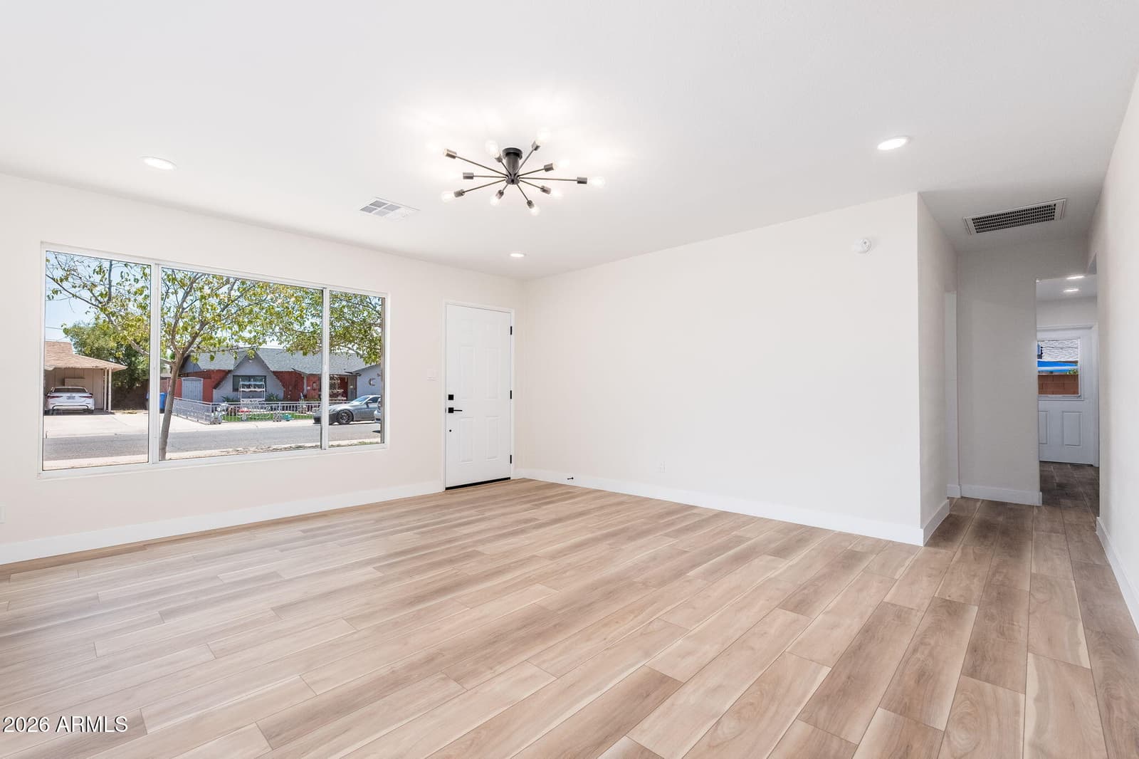 3830 W CLAREMONT Street, Phoenix, AZ 85019 — photo 19 of 44