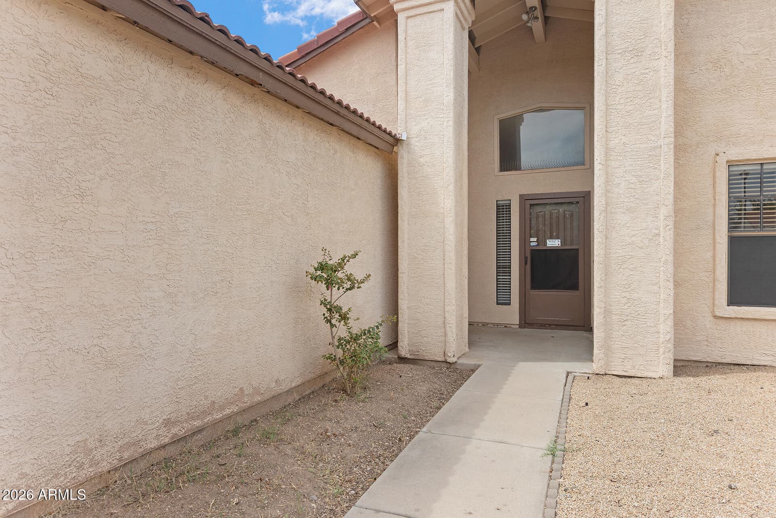 6328 W IRONWOOD Drive, Glendale, AZ 85302 — photo 4 of 47