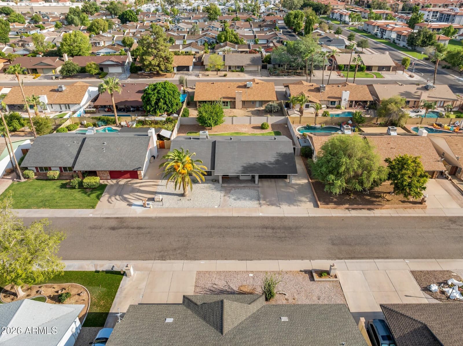 15 E ANGELA Drive, Phoenix, AZ 85022 — photo 3 of 37