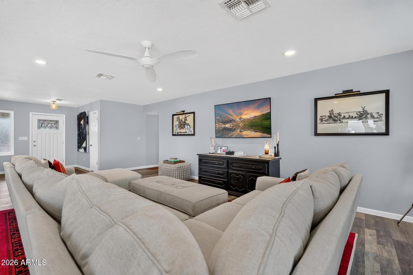 15 E ANGELA Drive, Phoenix, AZ 85022 — photo 15 of 37