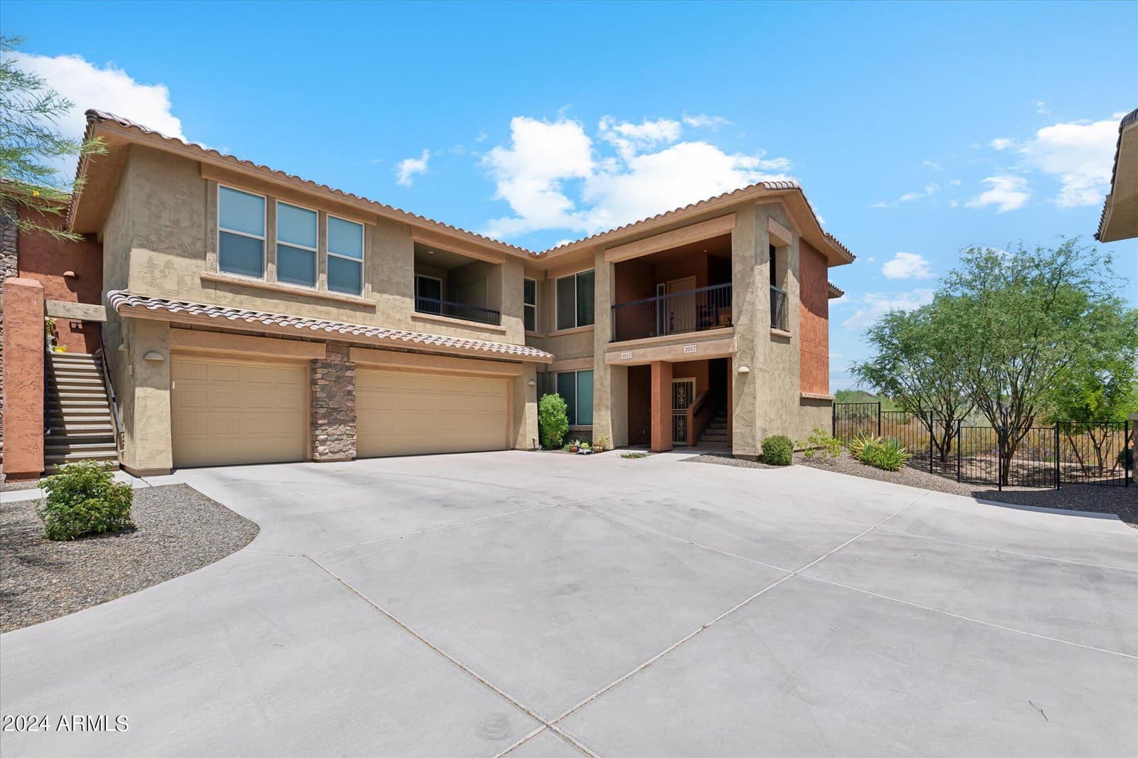 2425 W Bronco Butte Trail 2017, Phoenix, AZ 85085 — photo 4 of 57