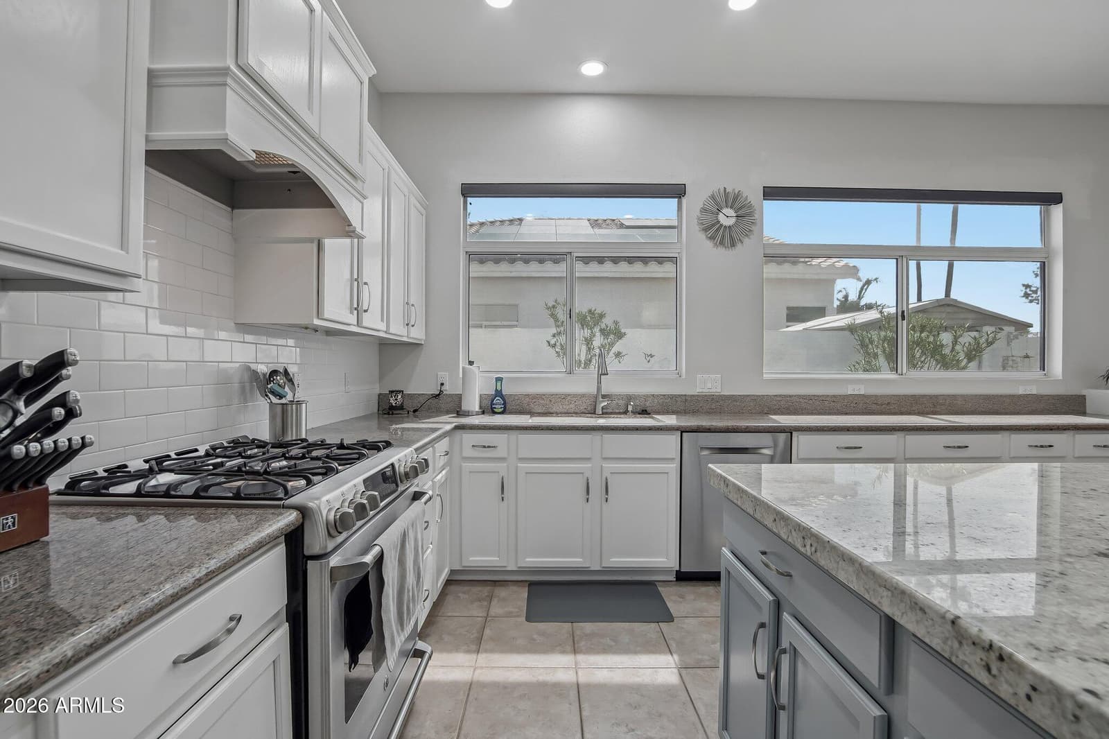 7453 W PARAISO Drive, Glendale, AZ 85310 — photo 11 of 49