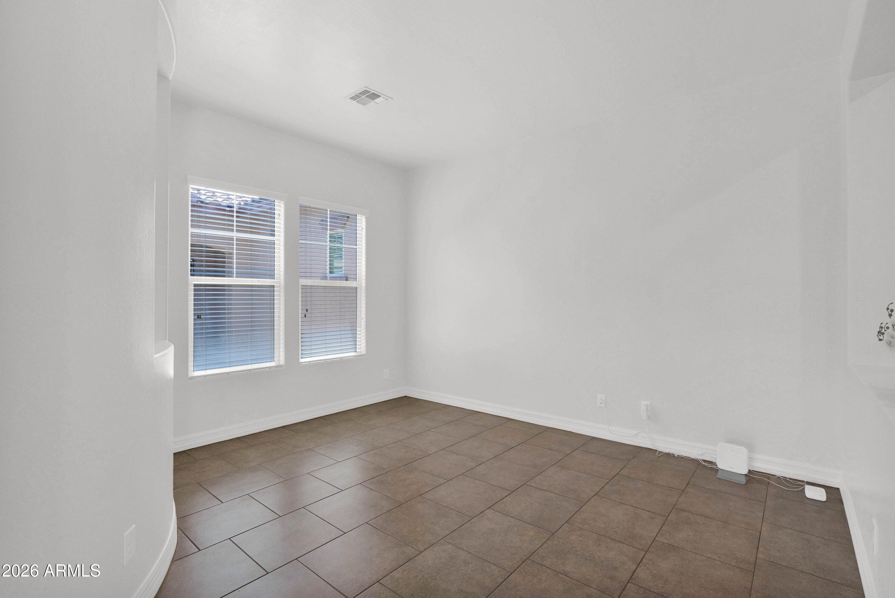 2282 E TOMAHAWK Drive, Gilbert, AZ 85298 — photo 12 of 63