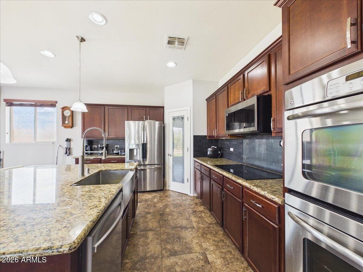 629 S DESERT HAVEN Road, Vail, AZ 85641 — photo 9 of 41