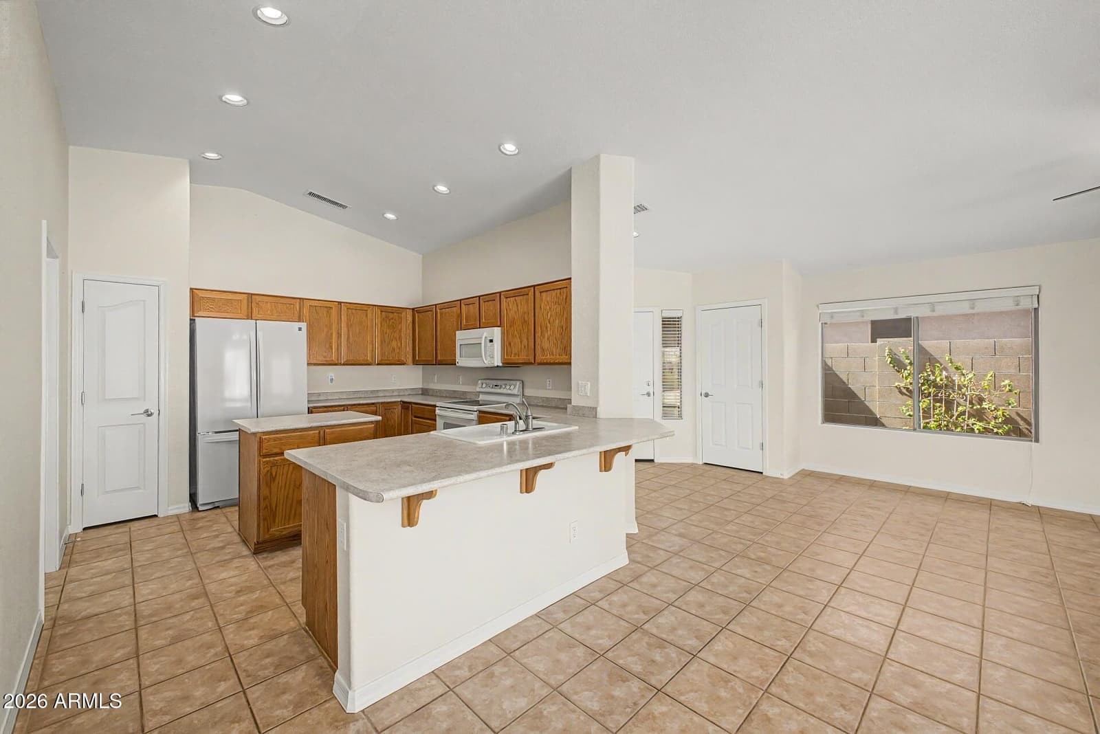 19559 N 107th Drive, Peoria, AZ 85373 — photo 6 of 34