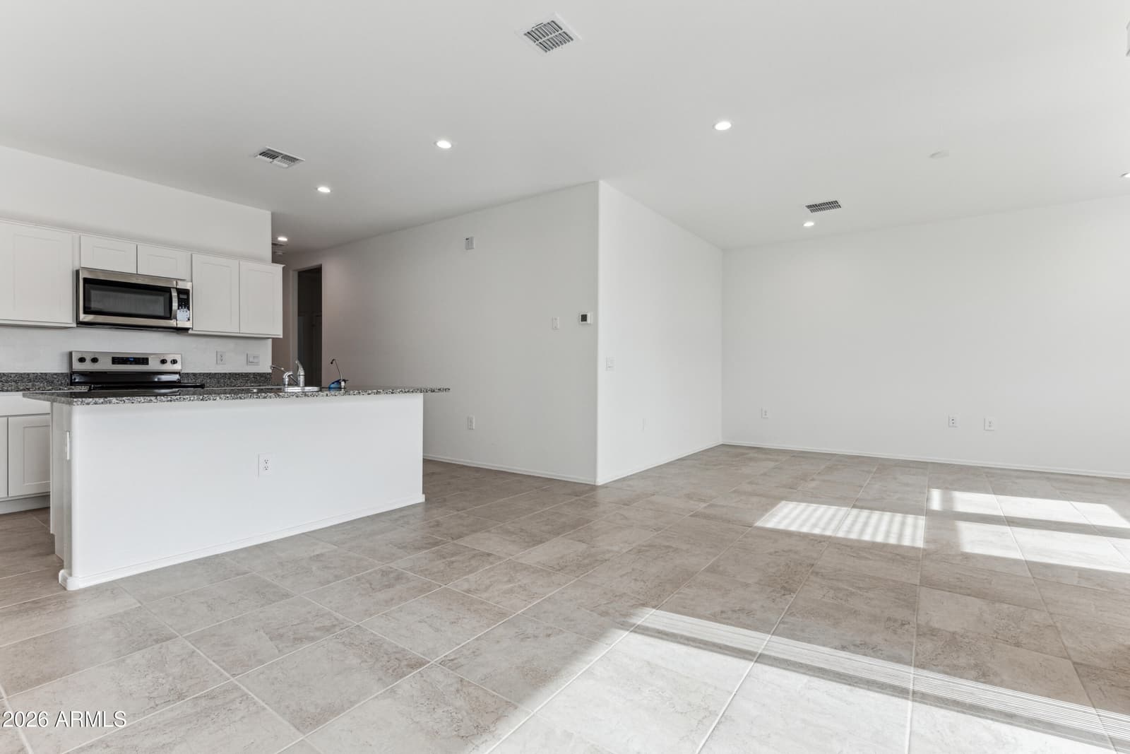 1525 E CURRIER Drive E, Casa Grande, AZ 85122 — photo 5 of 54