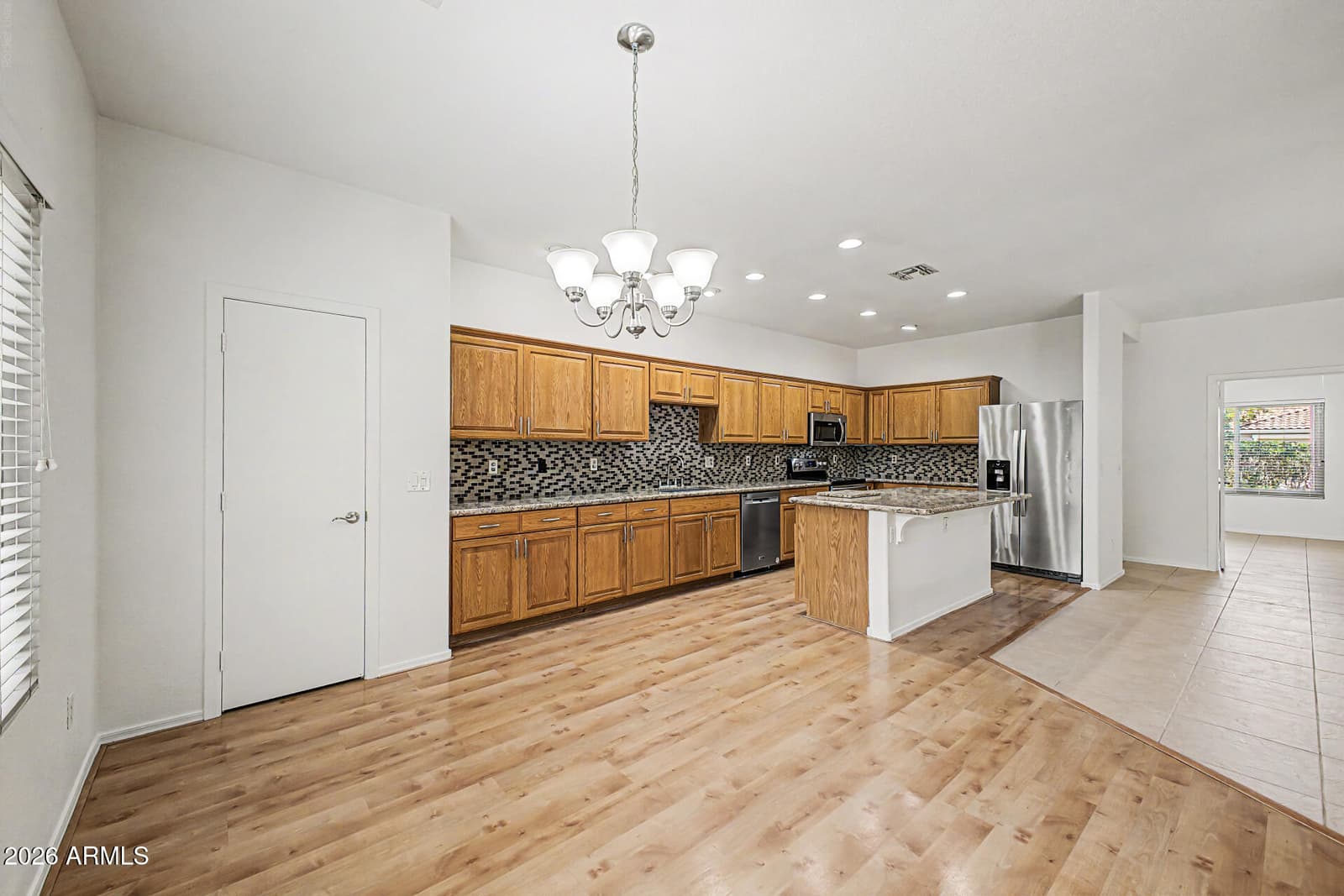 2073 E HAWKEN Way, Chandler, AZ 85286 — photo 11 of 37