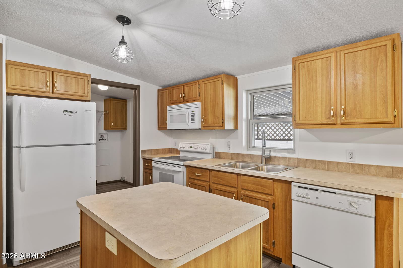 233 E MICHELLE Drive, Phoenix, AZ 85022 — photo 25 of 46
