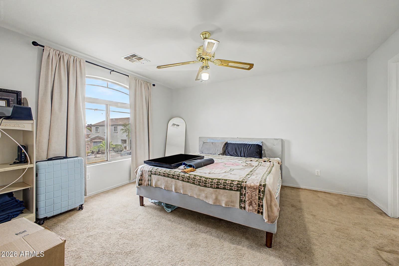 3243 W JESSICA Lane, Phoenix, AZ 85041 — photo 9 of 16