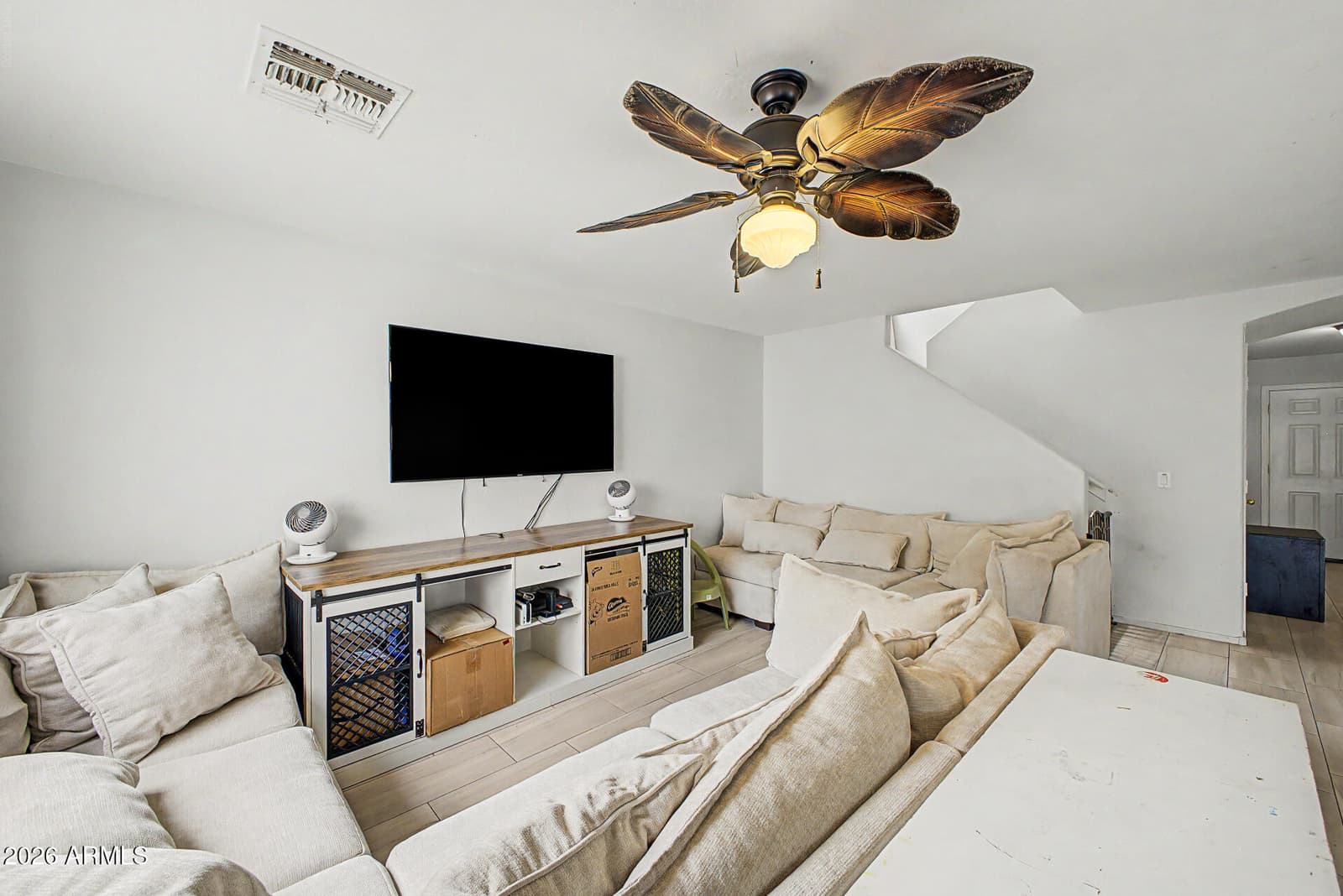 3243 W JESSICA Lane, Phoenix, AZ 85041 — photo 4 of 16