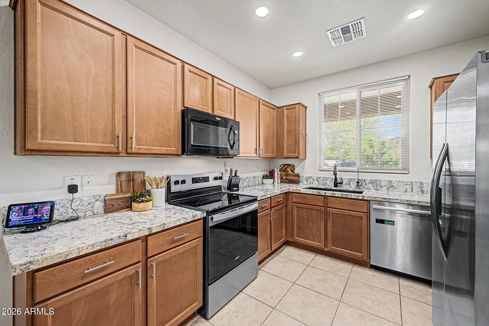 12160 W SUPERIOR Avenue, Tolleson, AZ 85353 — photo 4 of 23