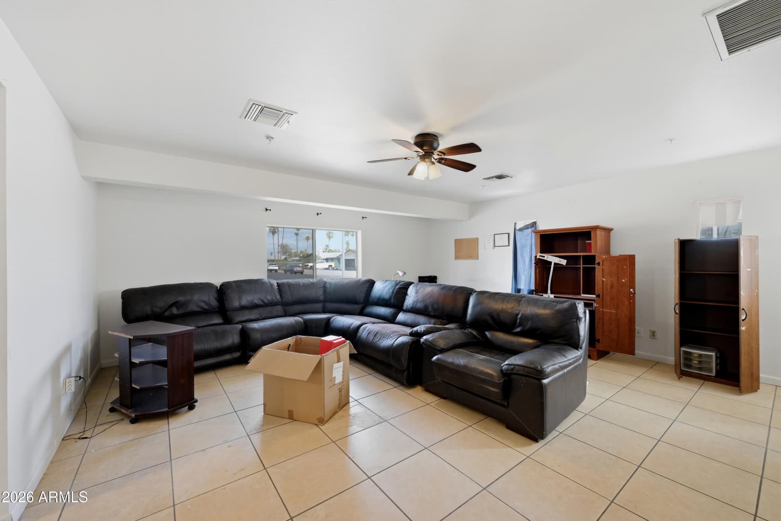 540 S VALENCIA, Mesa, AZ 85202 — photo 5 of 29