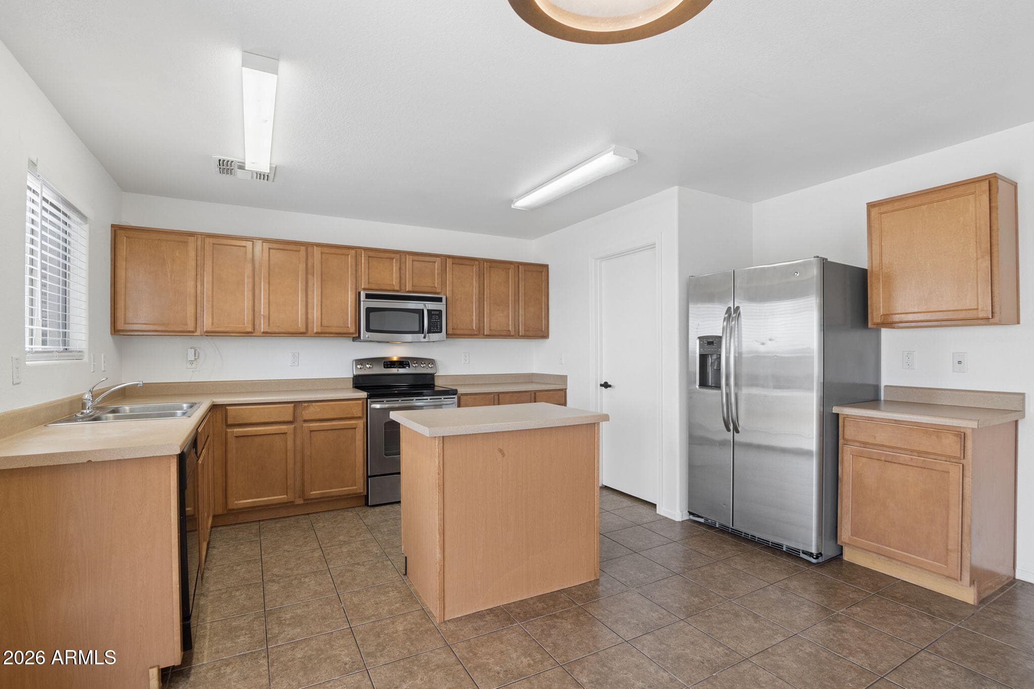 1885 E OMEGA Drive, San Tan Valley, AZ 85143 — photo 10 of 49
