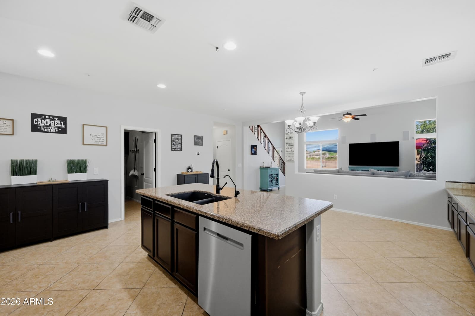7087 S FAWN Avenue, Gilbert, AZ 85298 — photo 13 of 48