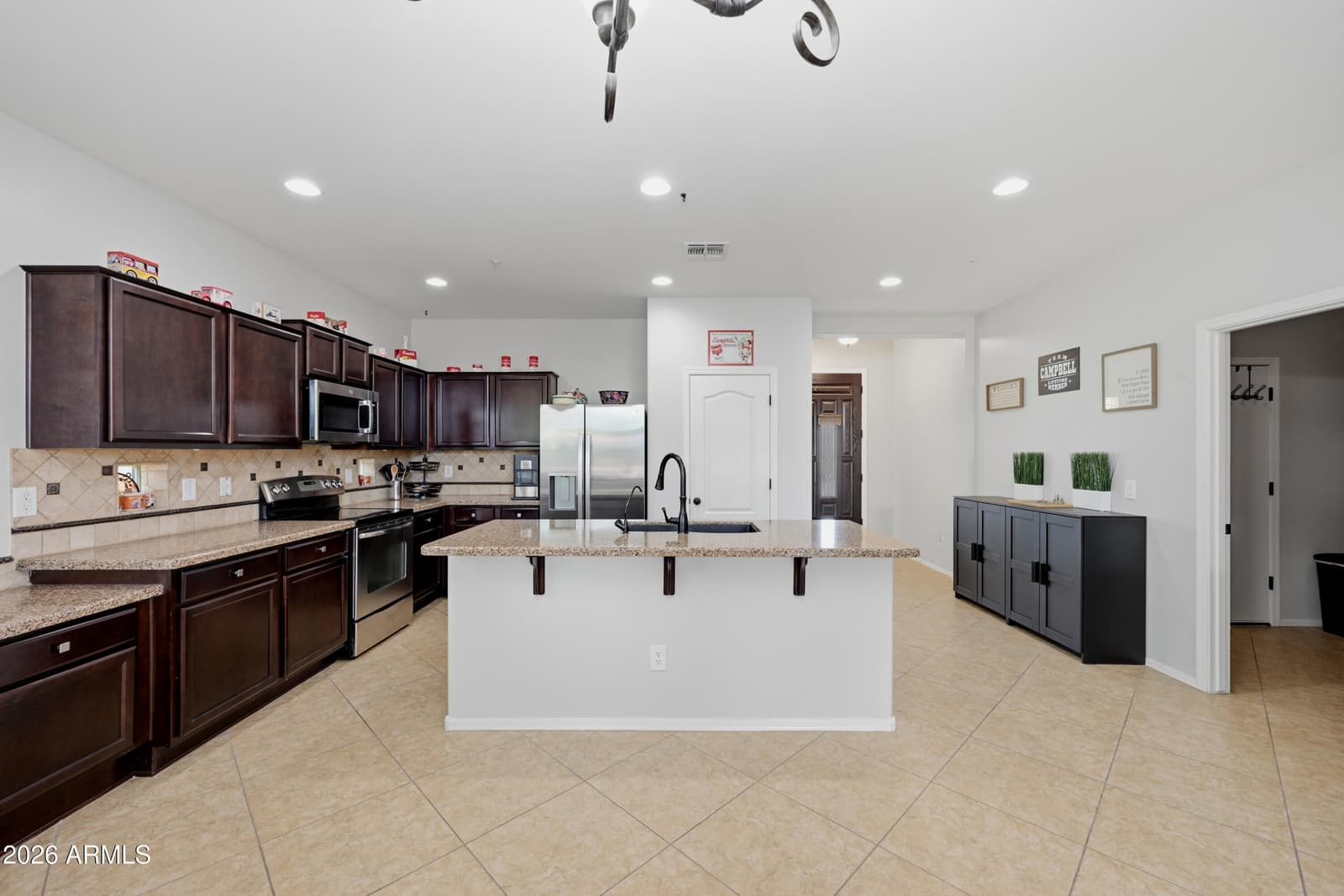 7087 S FAWN Avenue, Gilbert, AZ 85298 — photo 14 of 48