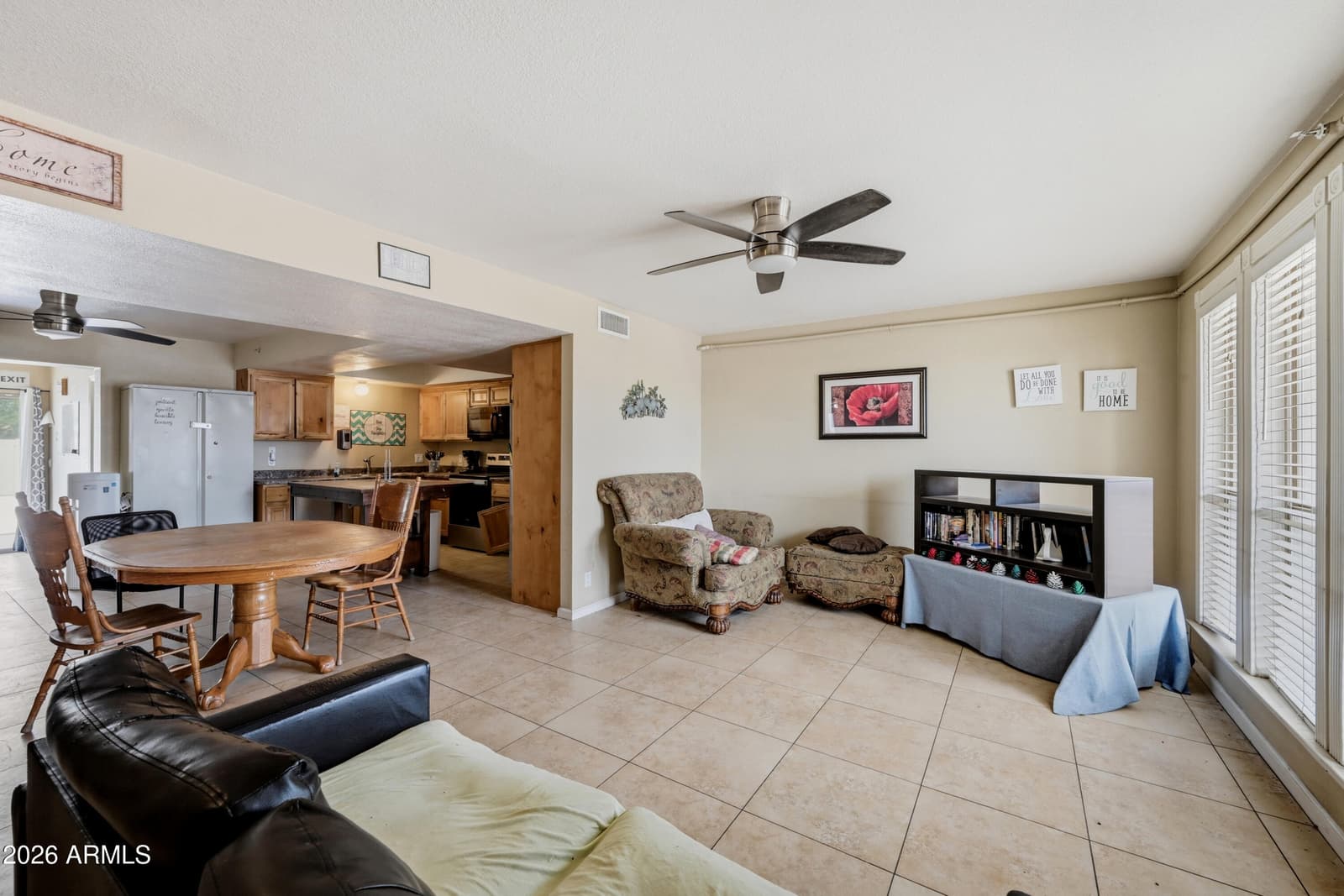 918 E MILLETT Avenue, Mesa, AZ 85204 — photo 6 of 28