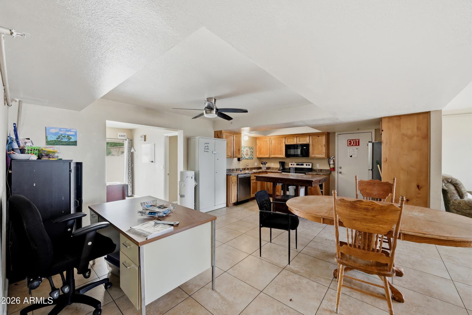 918 E MILLETT Avenue, Mesa, AZ 85204 — photo 8 of 28
