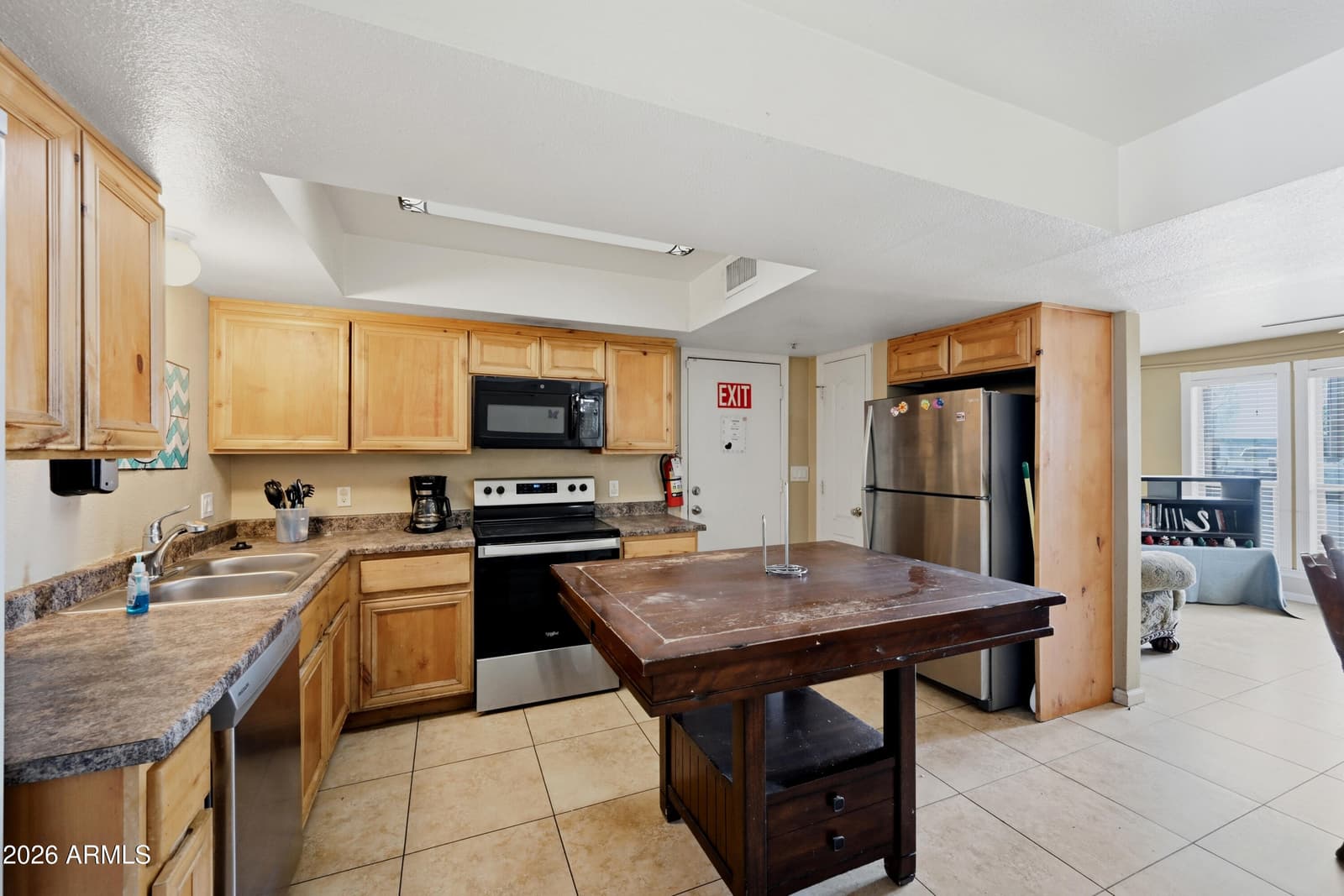 918 E MILLETT Avenue, Mesa, AZ 85204 — photo 10 of 28