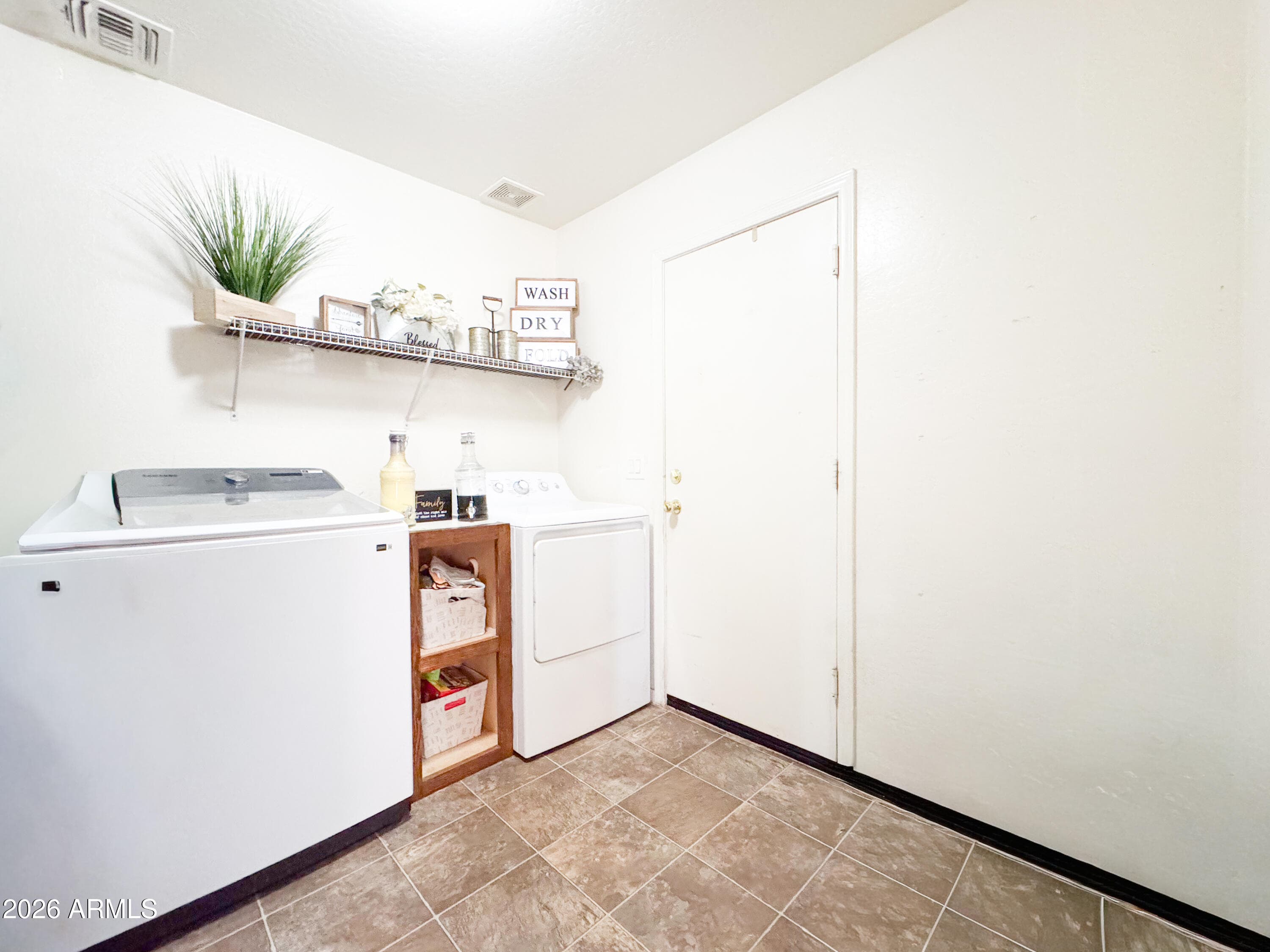 5461 S 239TH Drive, Buckeye, AZ 85326 — photo 10 of 18
