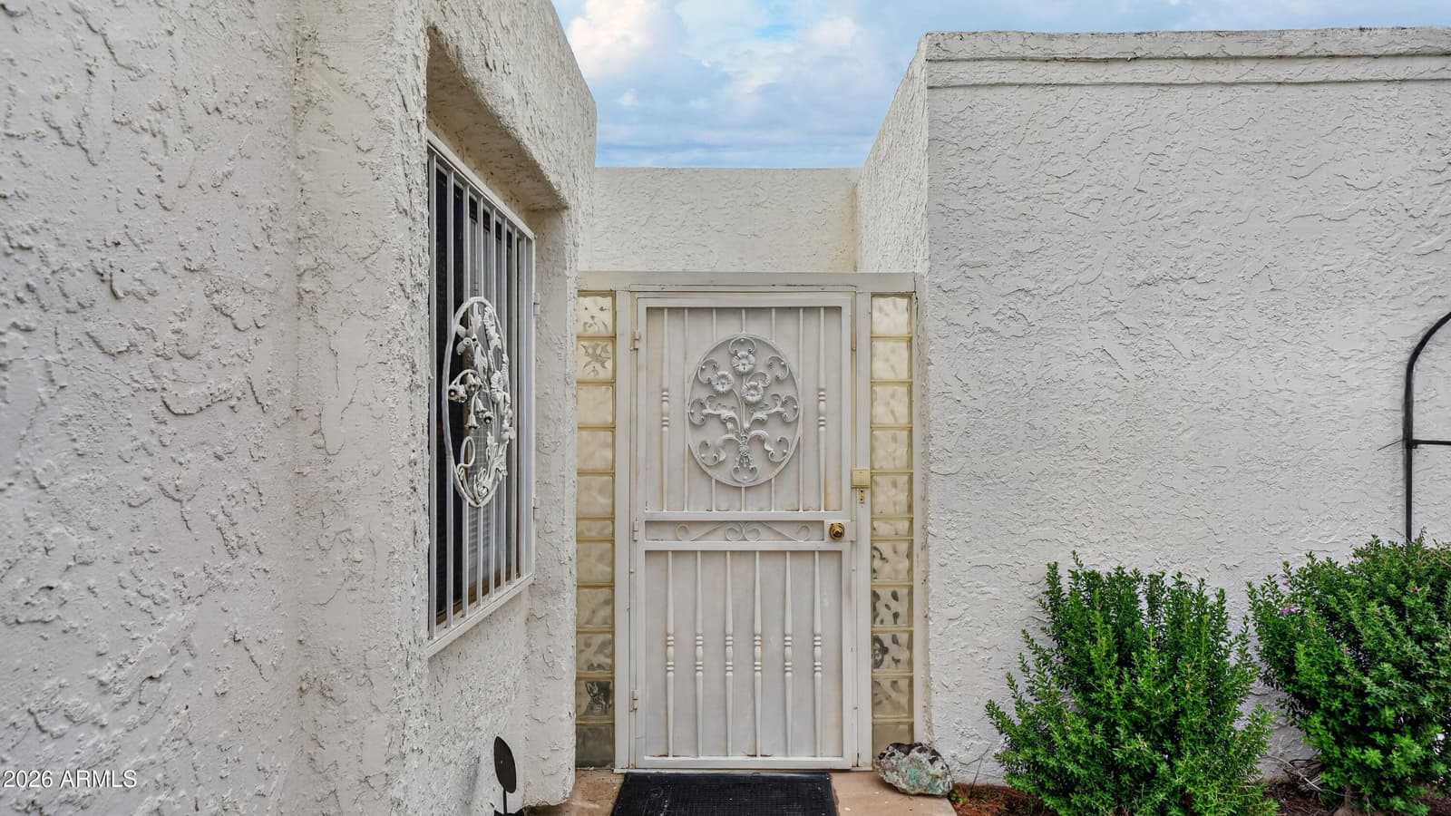 590 CAMINO MOJADO, Sierra Vista, AZ 85635 — photo 4 of 41